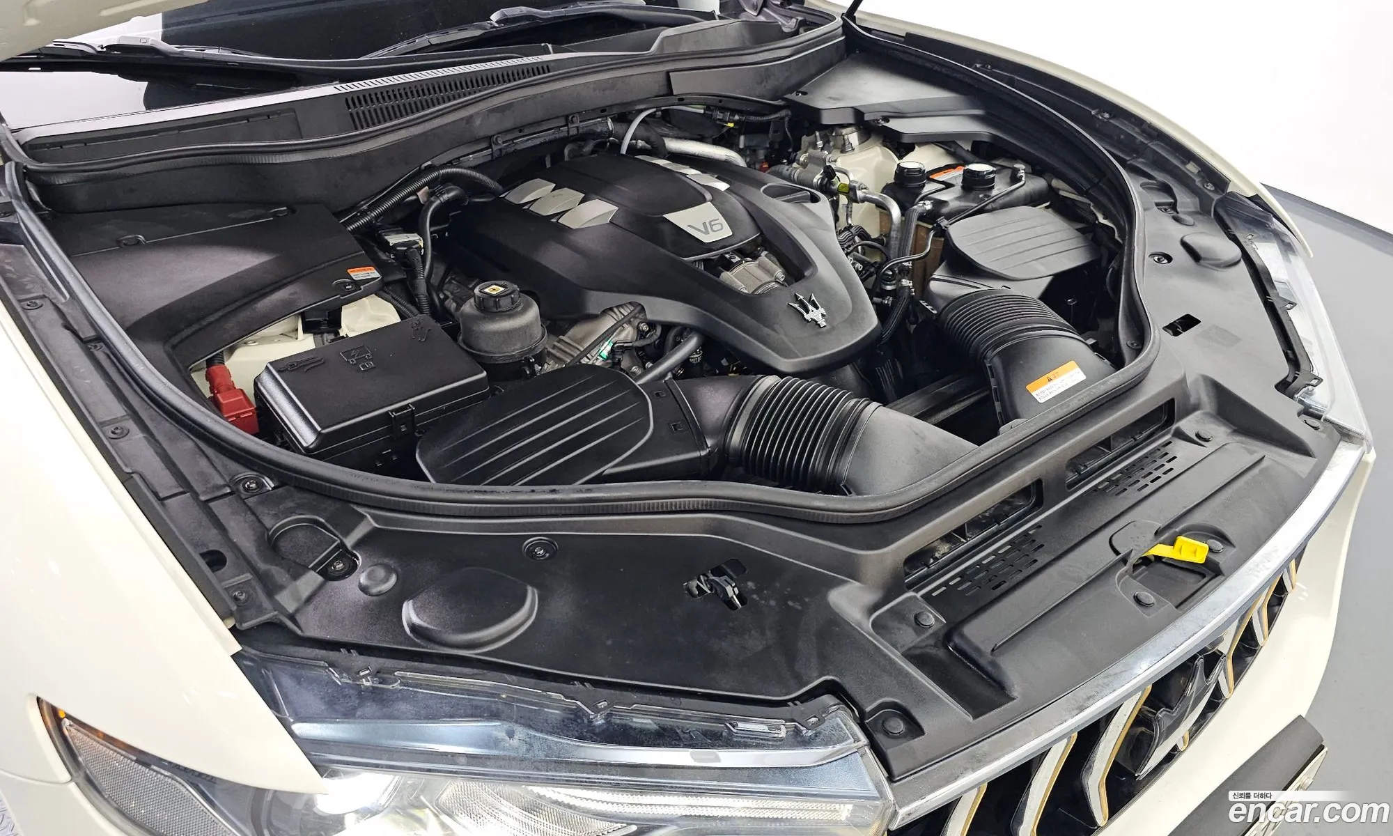 Maserati Levante 2016 ZN661XUG8HX212475 — 5