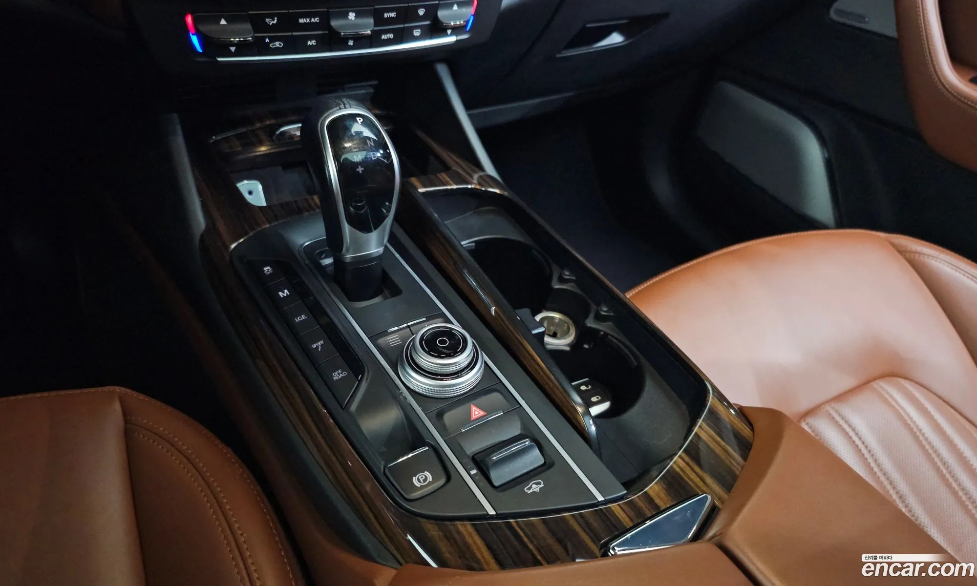 Maserati Levante 2016 ZN661XUG8HX212475 — 10