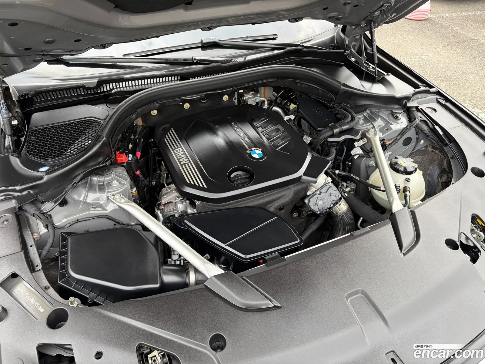BMW 6 Series GT 2022 — 10