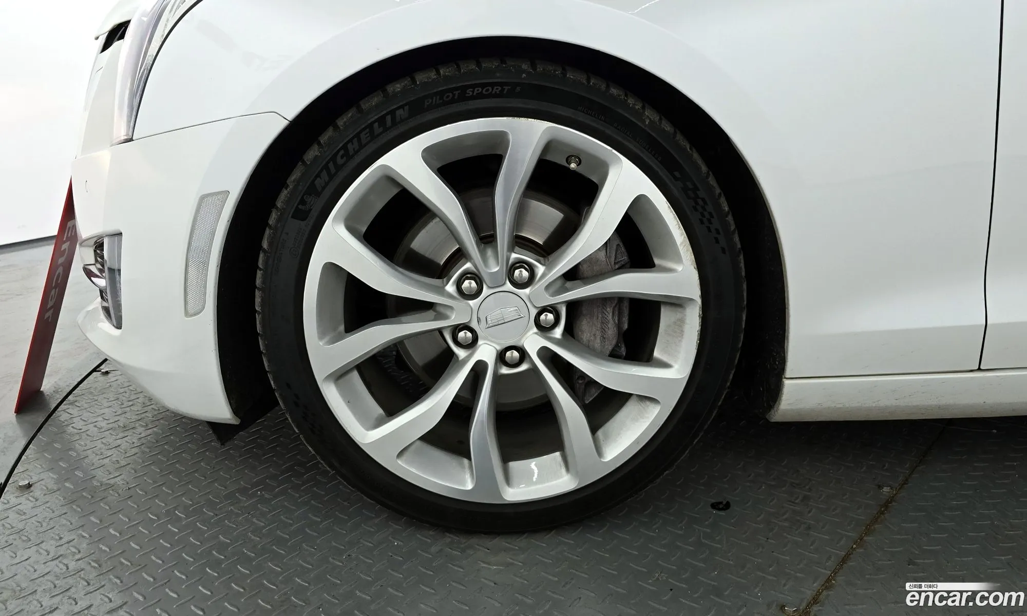 Cadillac ATS 2015 1G6A95SX4F0133714 — 3