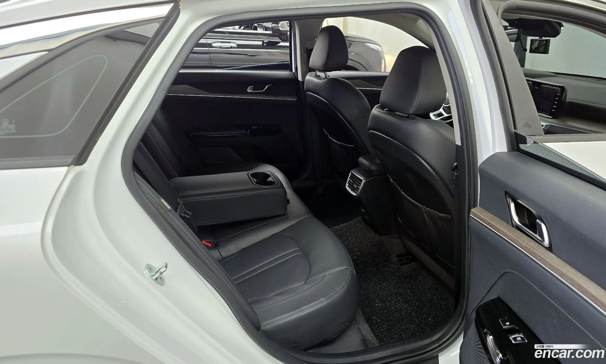 Kia K5 2020 — 8
