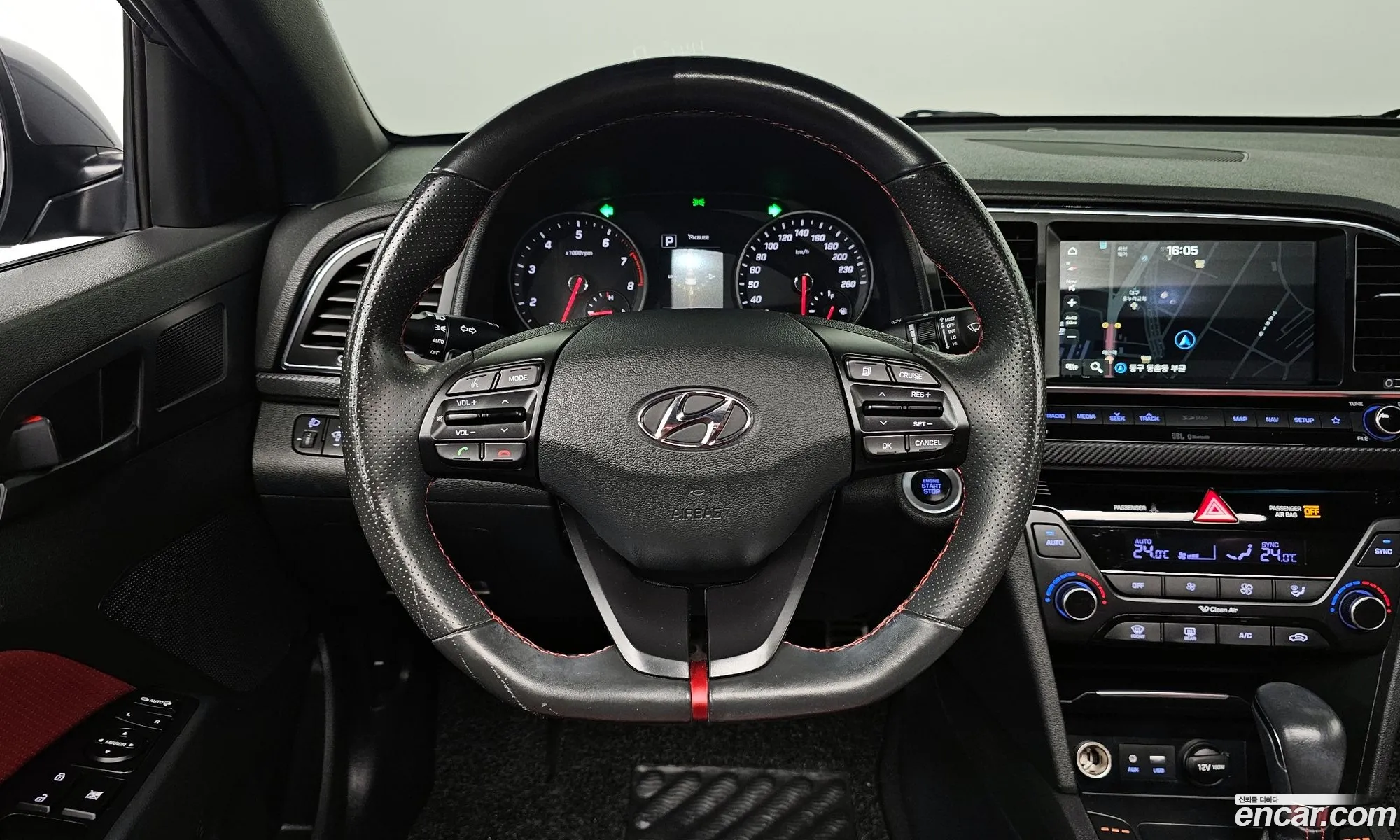 Hyundai Elantra AD