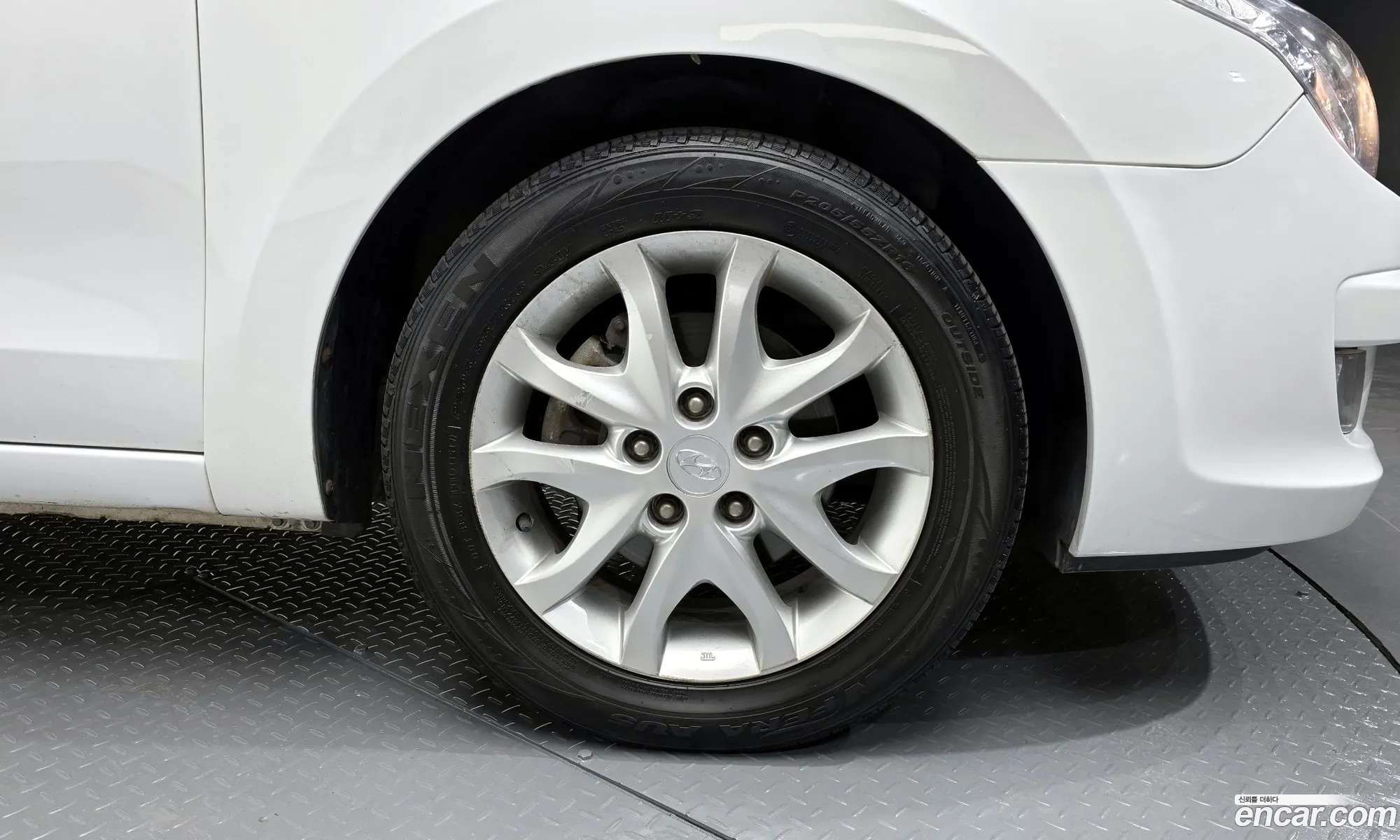 Hyundai i30 2009 — 17