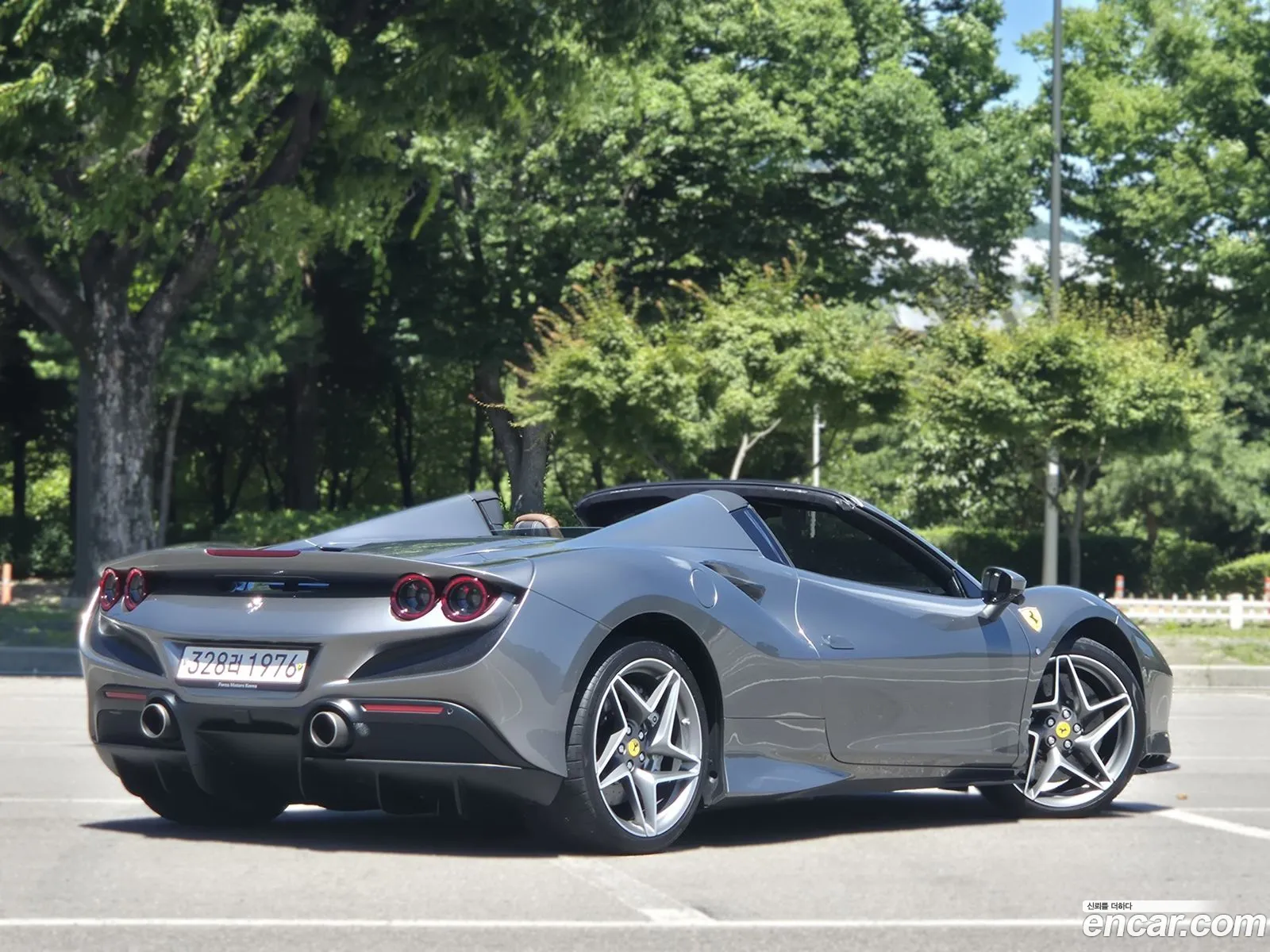 Ferrari F8 Spider 2021 — 13