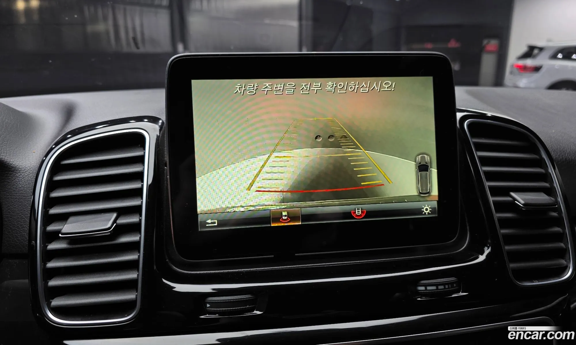 Mercedes-Benz GLE-Class W166 2017 — 15