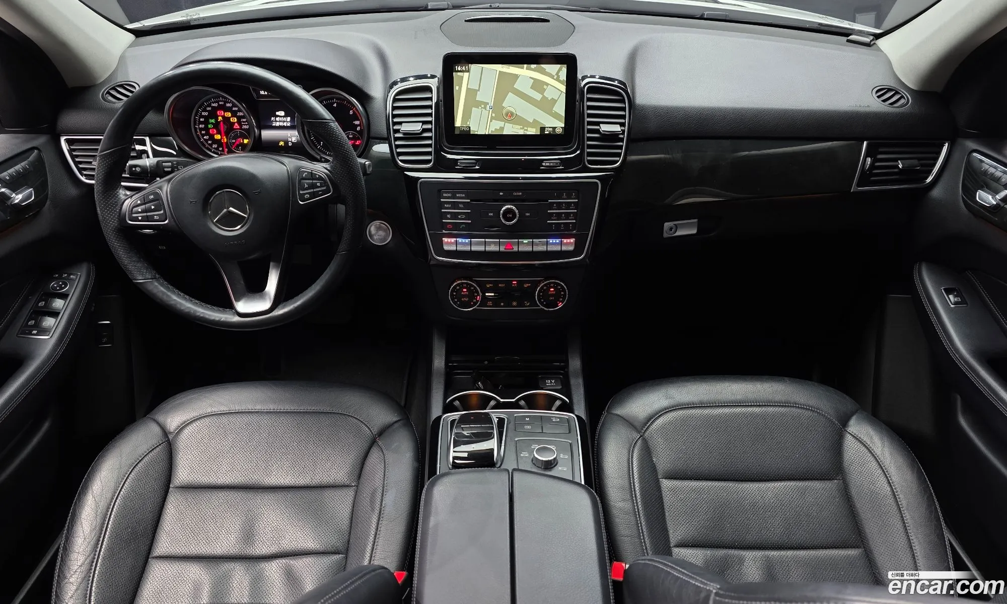 Mercedes-Benz GLE-Class W166 2017 — 17