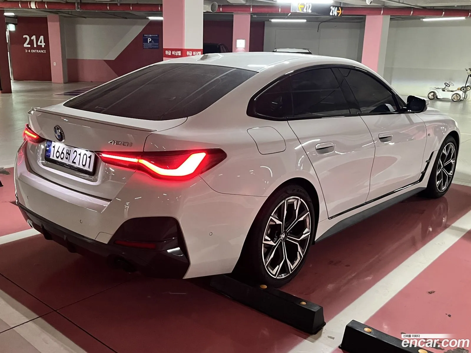 BMW 4 Series 2024 — 8