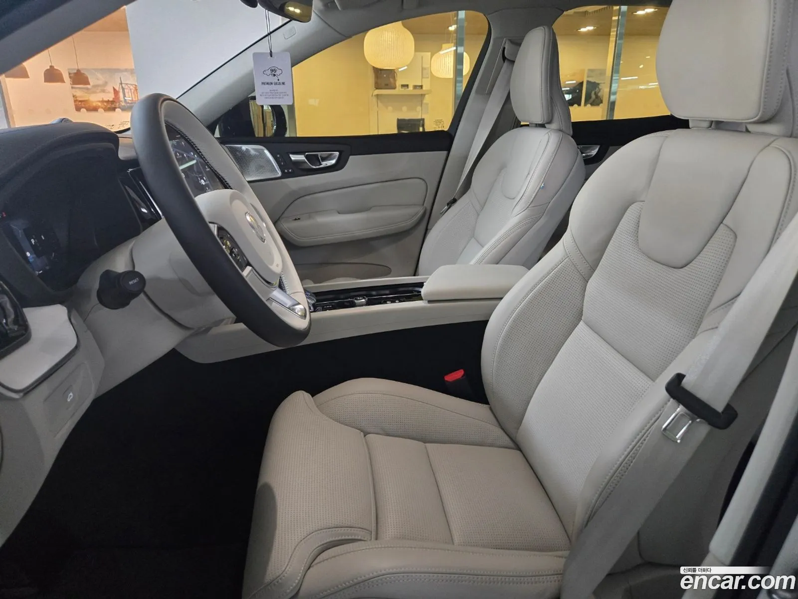 Volvo XC60 2025 — 13