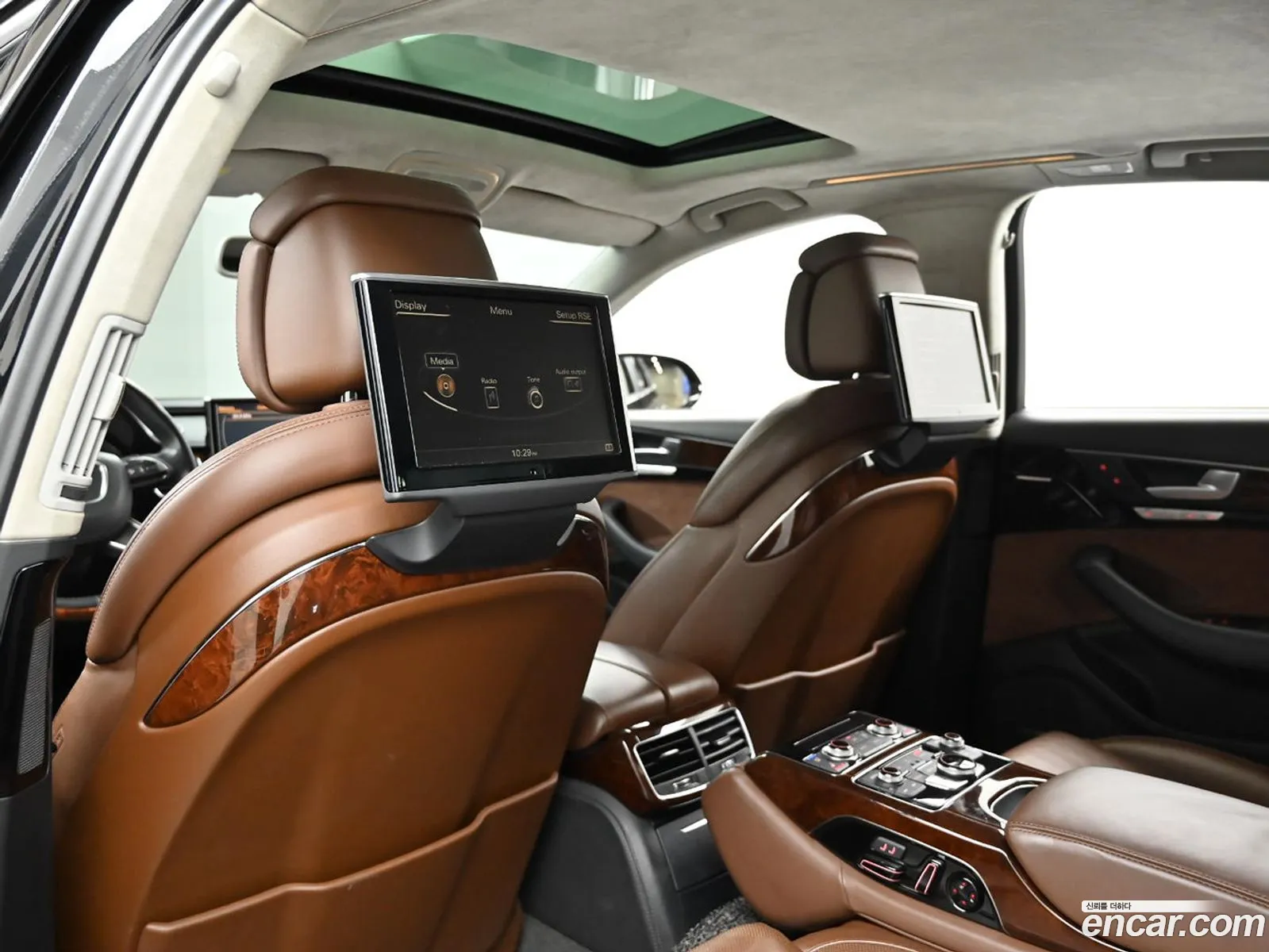 Audi A8 2010 — 20