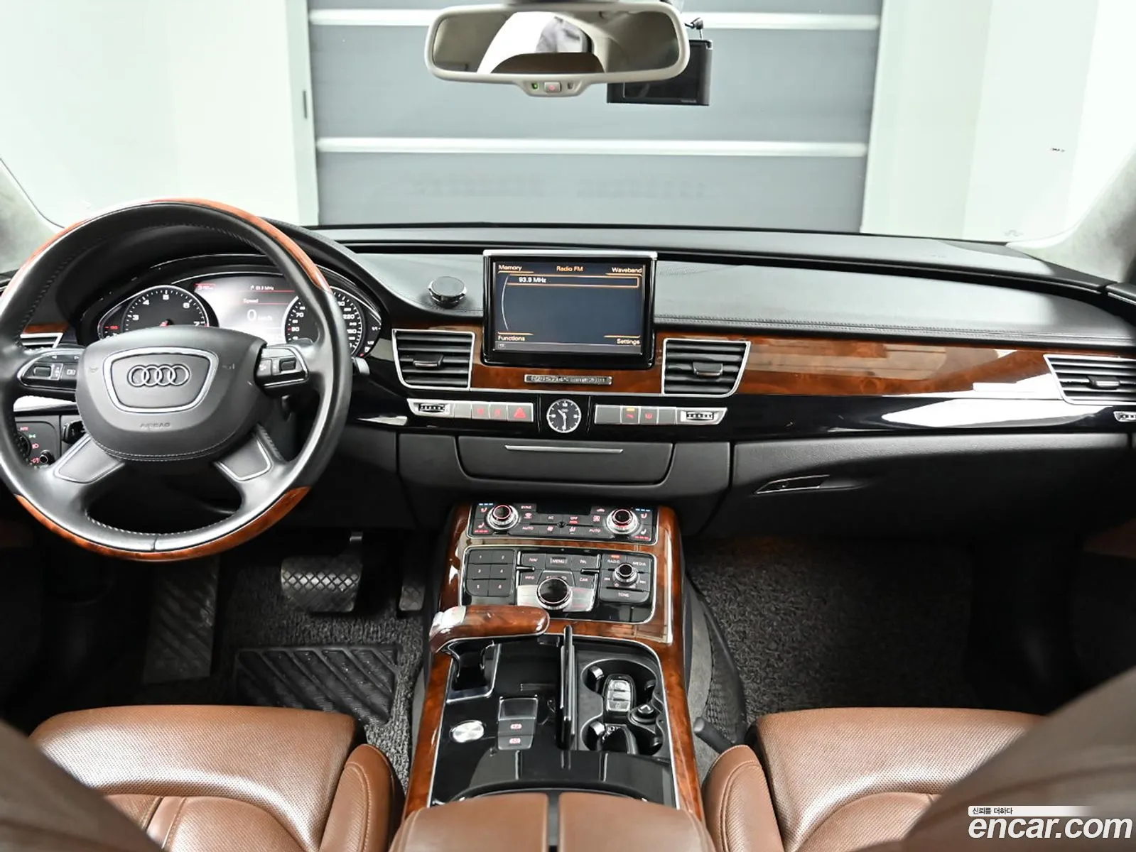 Audi A8 2010 — 10