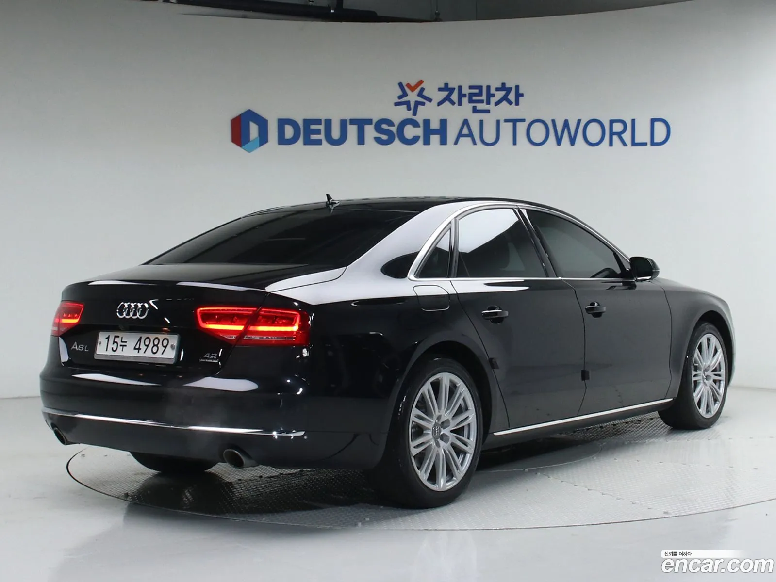 Audi A8 2010 — 8