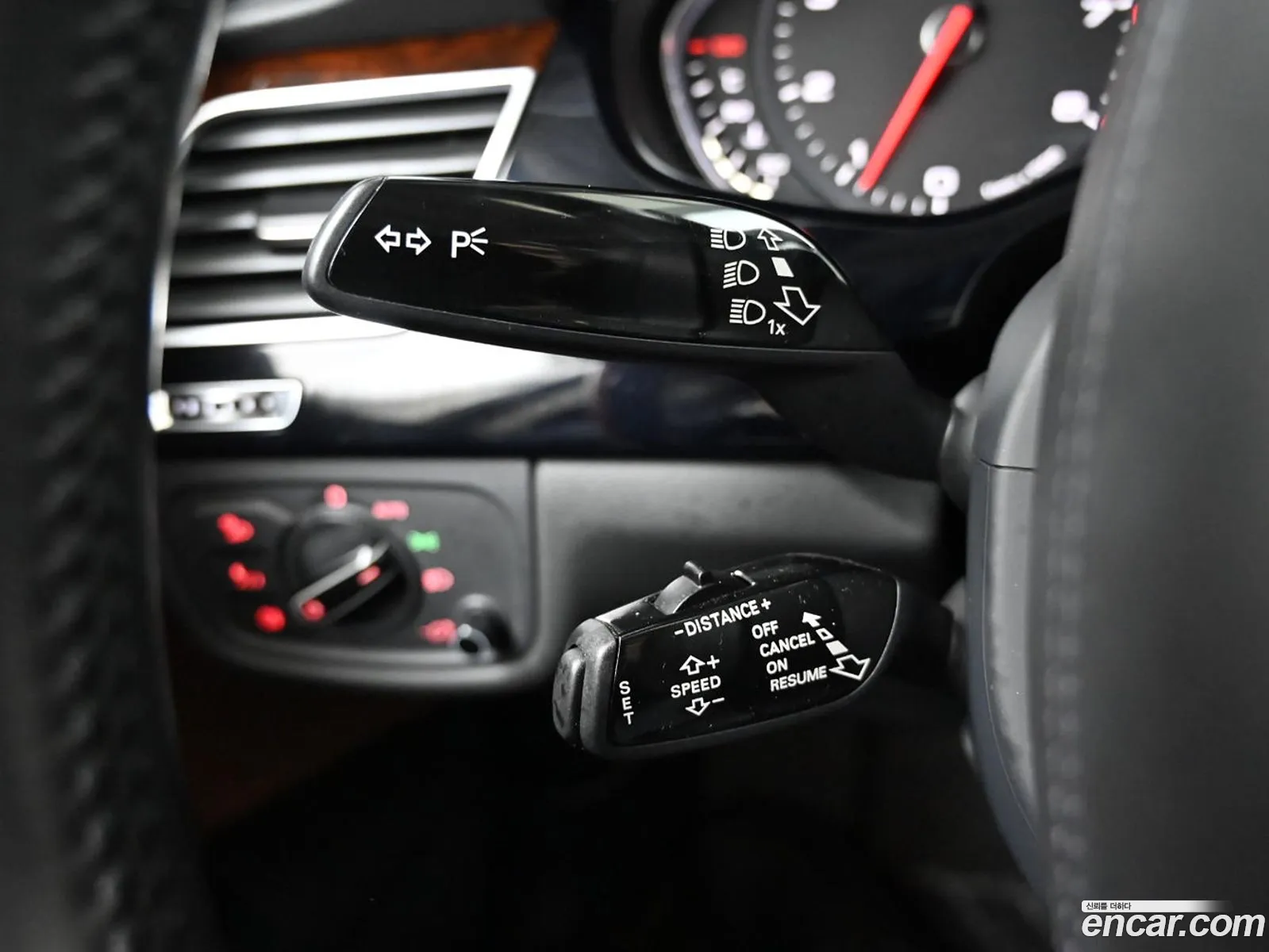 Audi A8 2010 — 18
