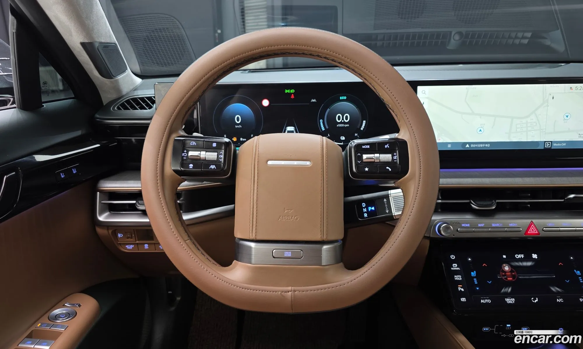 Hyundai Grandeur Hybrid 2023 — 16