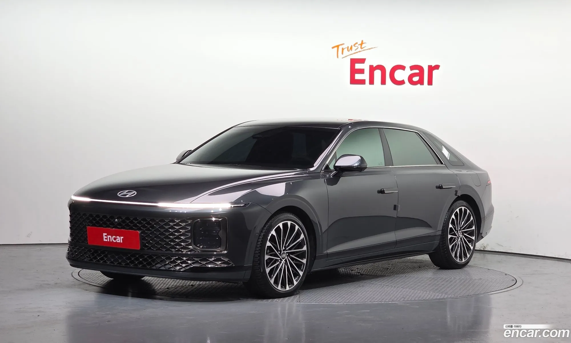 Hyundai Grandeur Hybrid 2023 — 7