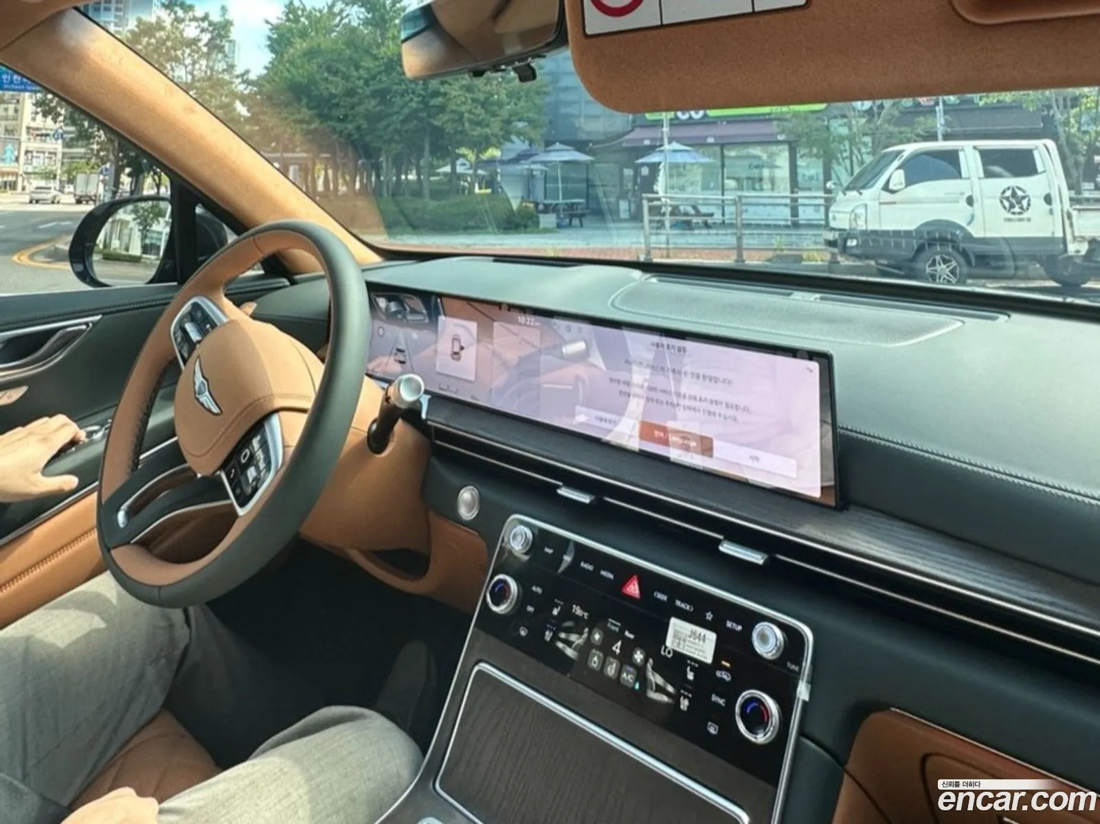 Genesis GV80 2025 — 16