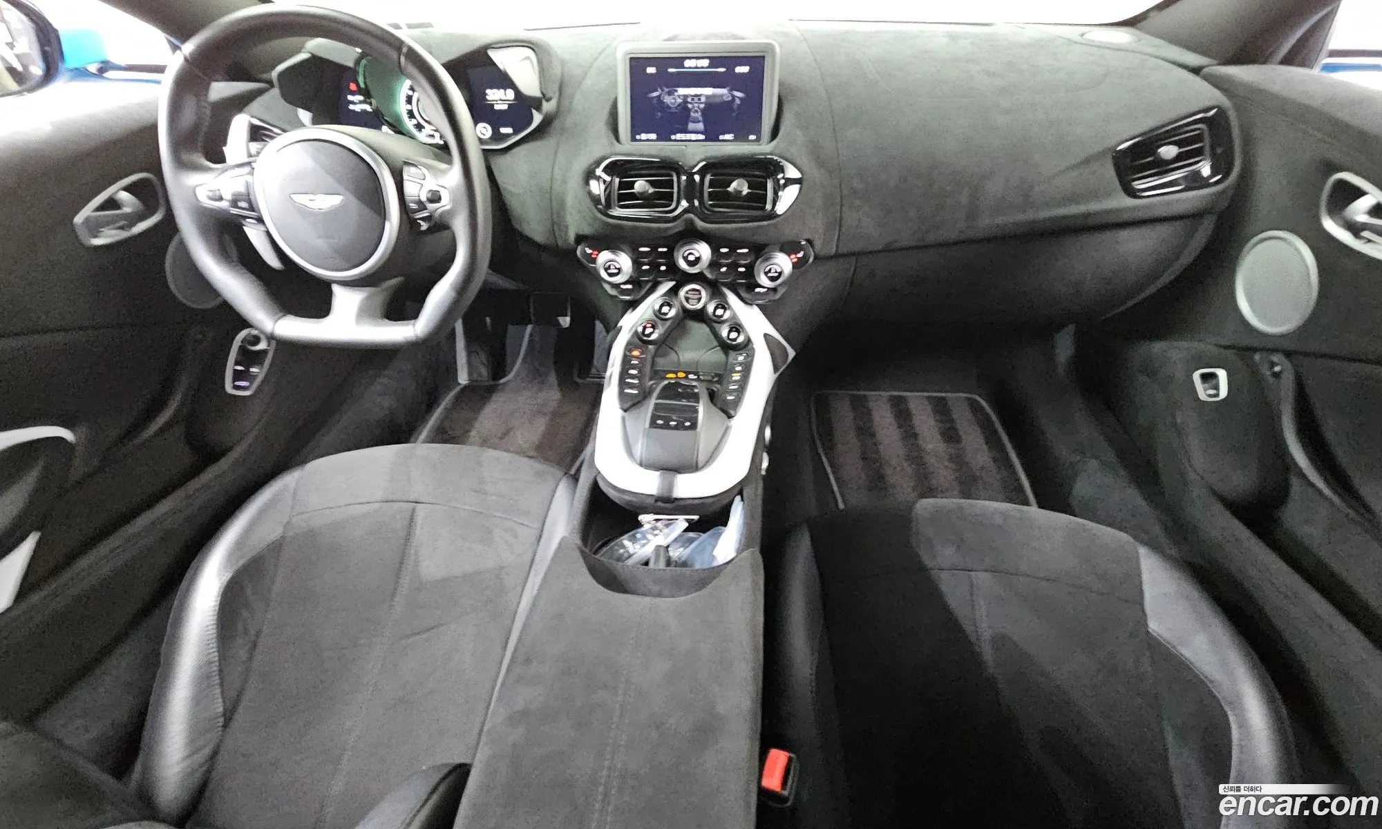 Aston Martin Vantage 2019 SCFSMGAW7KGN01536 — 12