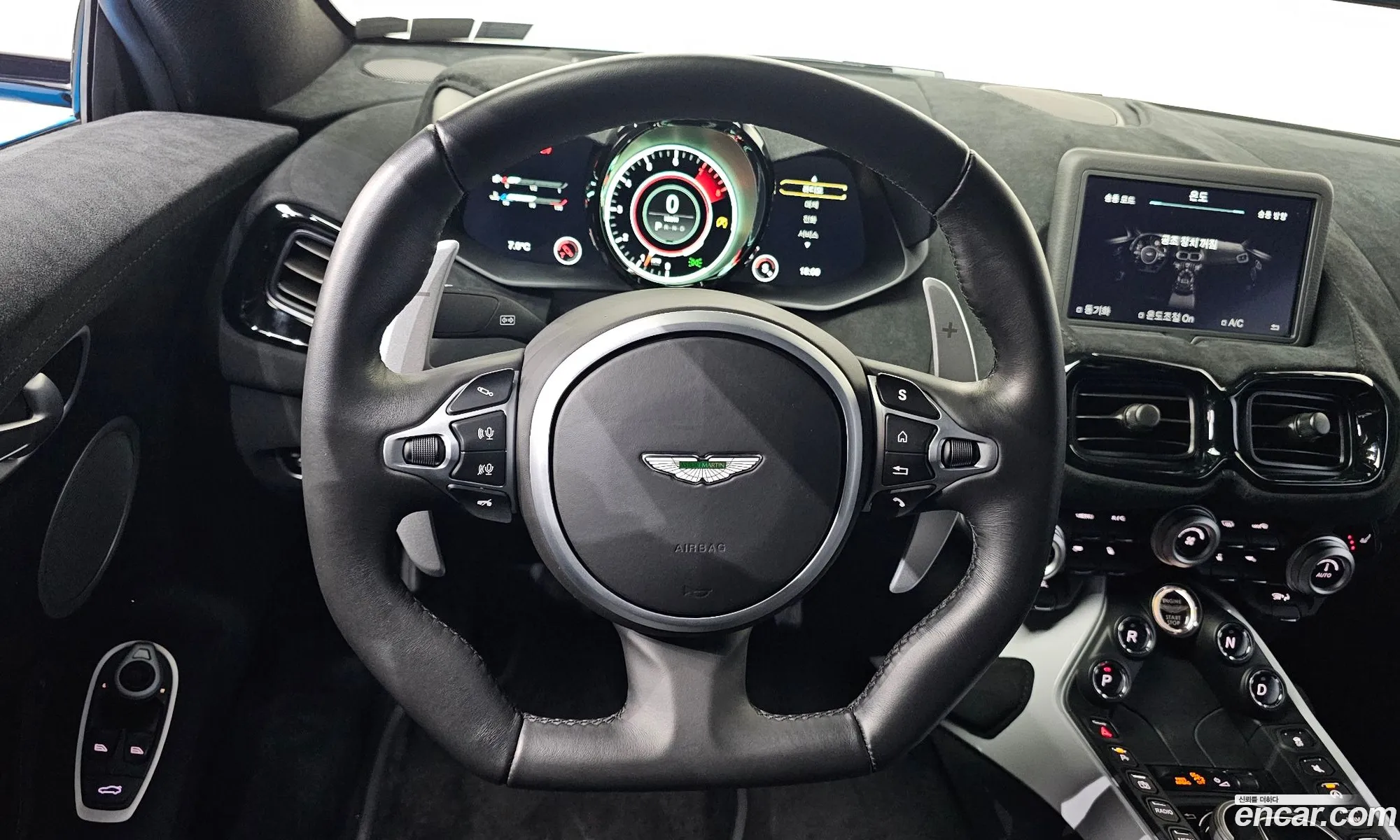 Aston Martin Vantage 2019 SCFSMGAW7KGN01536 — 18