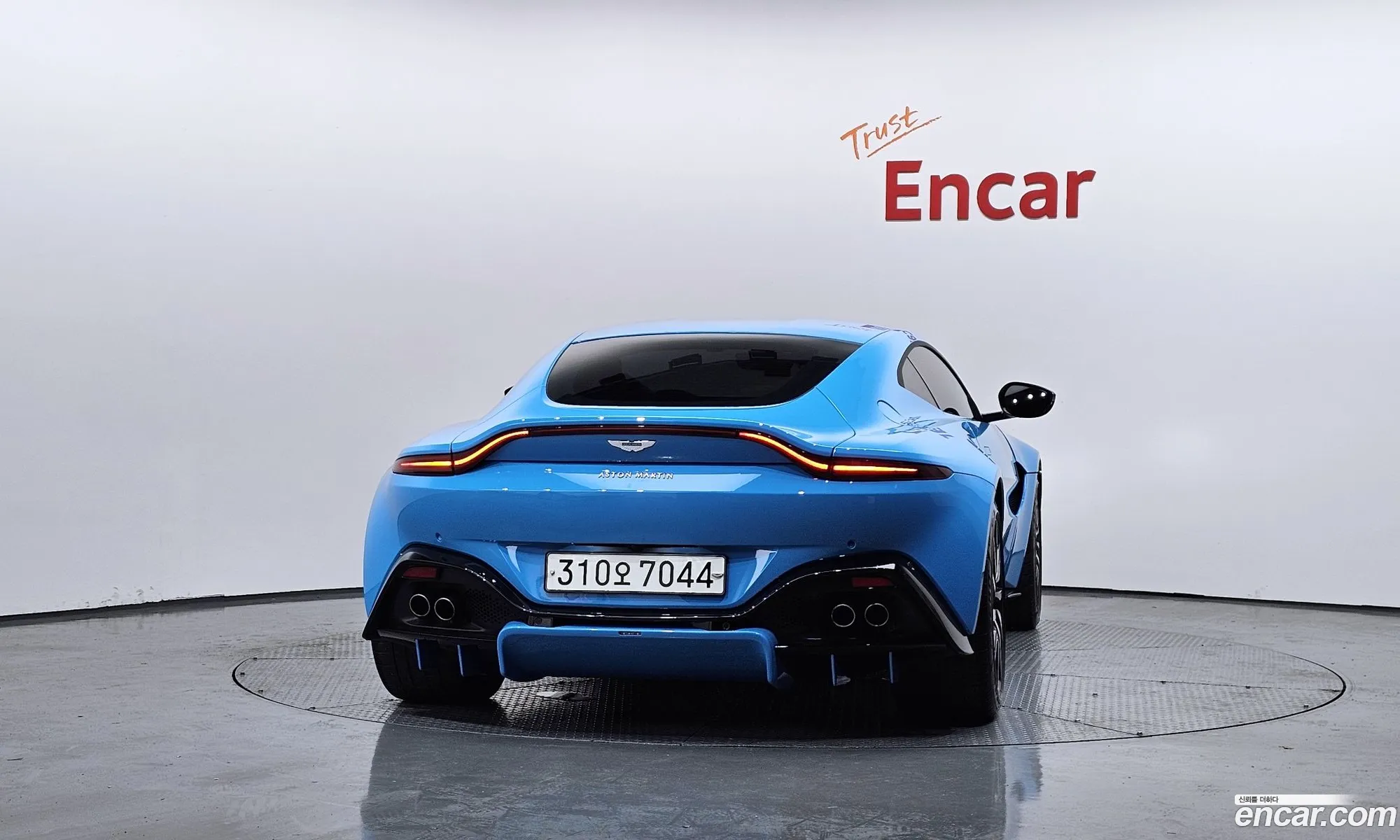 Aston Martin Vantage 2019 SCFSMGAW7KGN01536 — 16