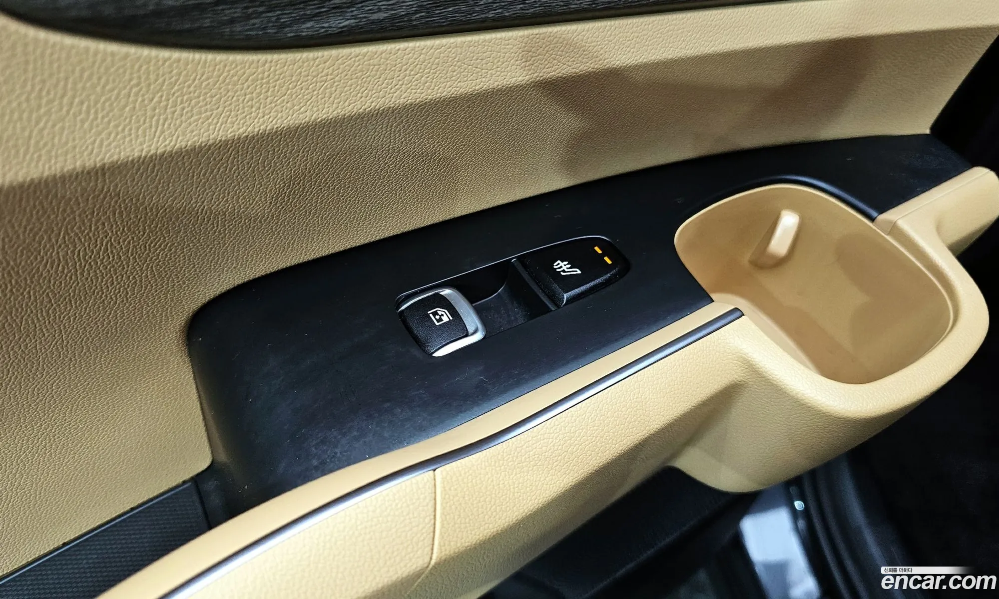Kia Sorento 2021 KNARJ81GBMA034810 — 12