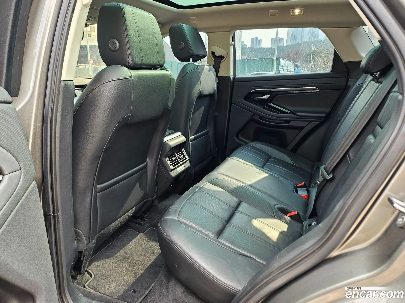 Land Rover Range Rover Evoque 2020 — 10