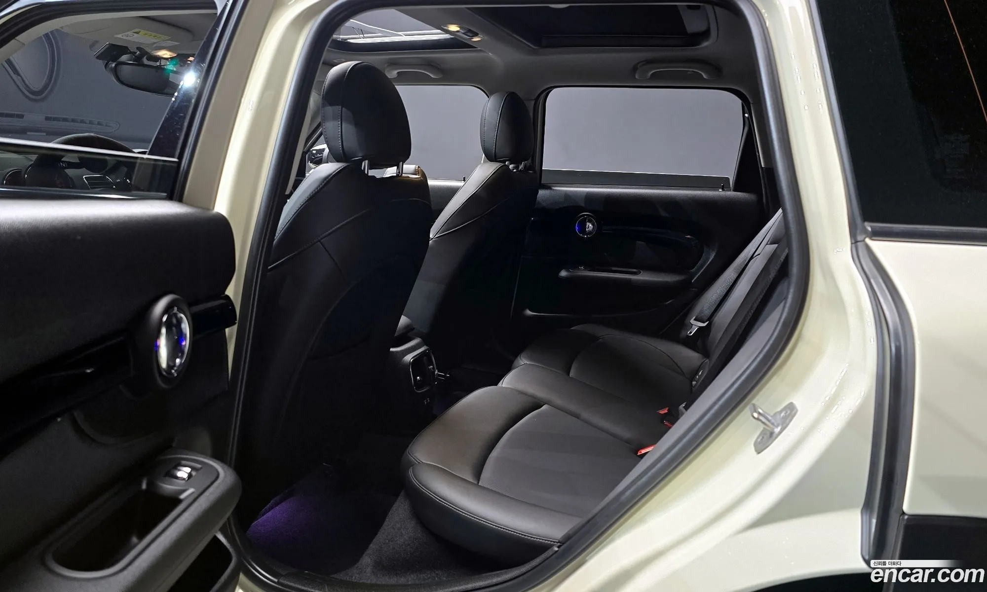 Mini Cooper D Clubman 2020 — 12