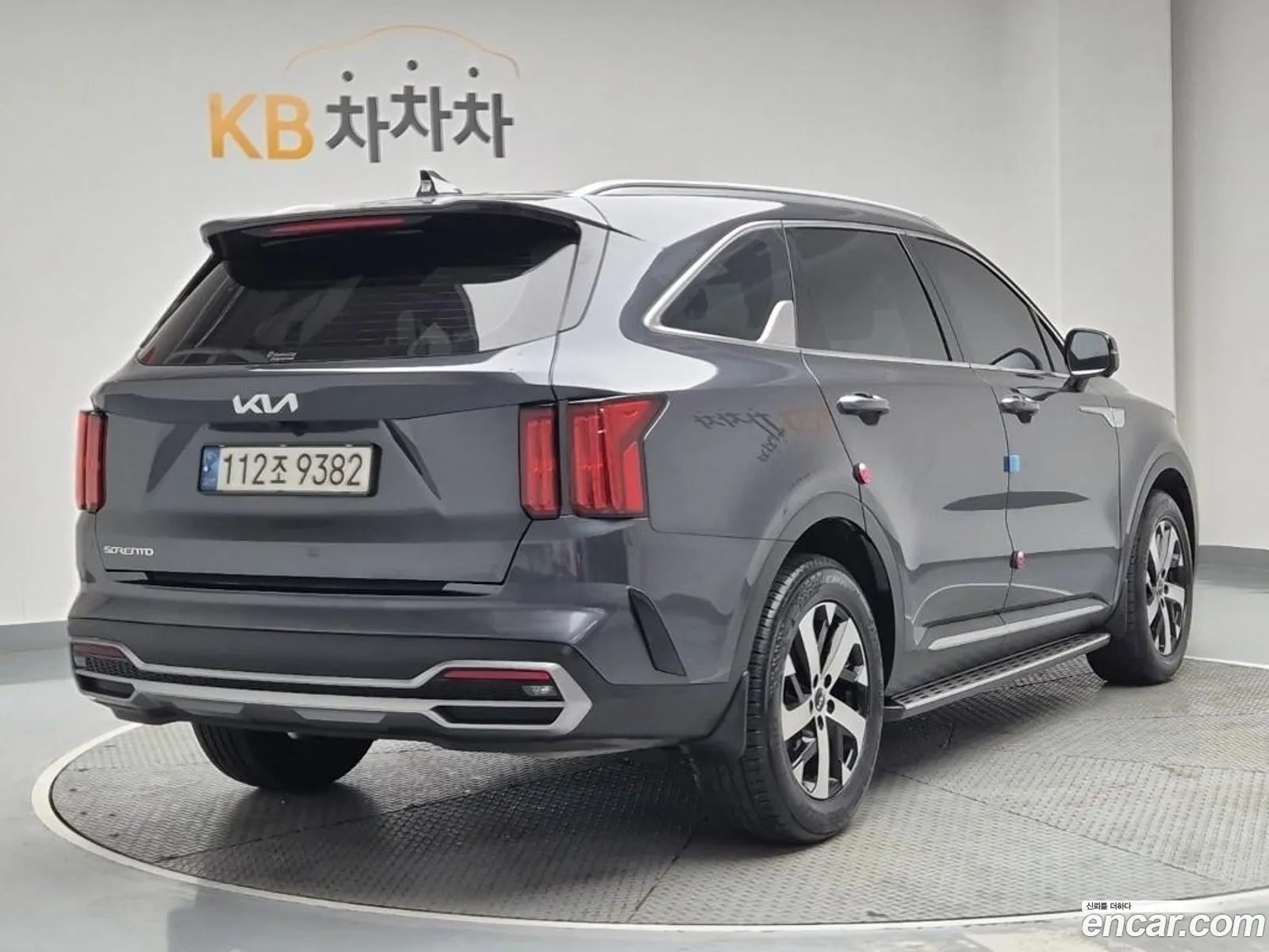 Kia Sorento 2023 — 17