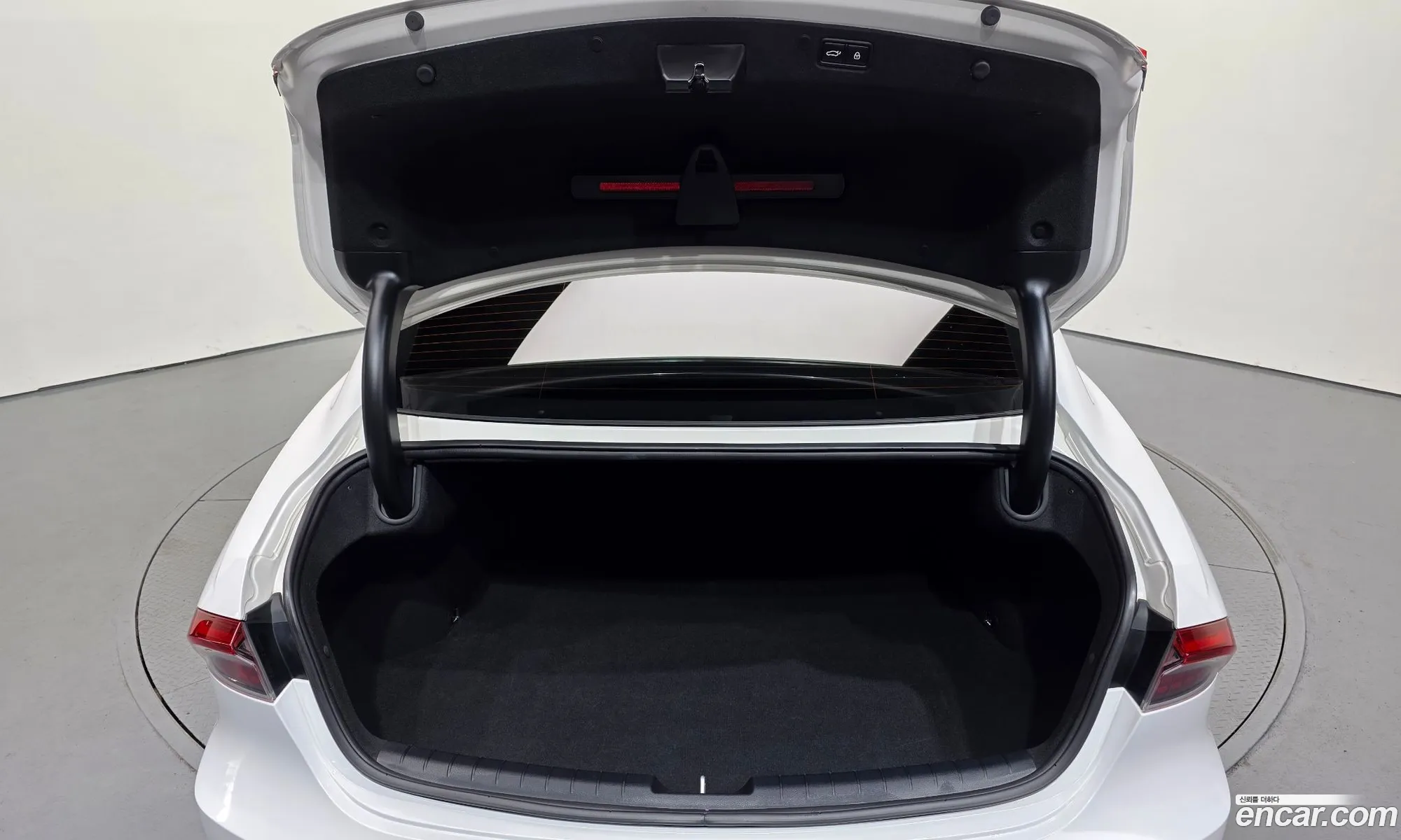 Hyundai Grandeur IG 2020 — 3