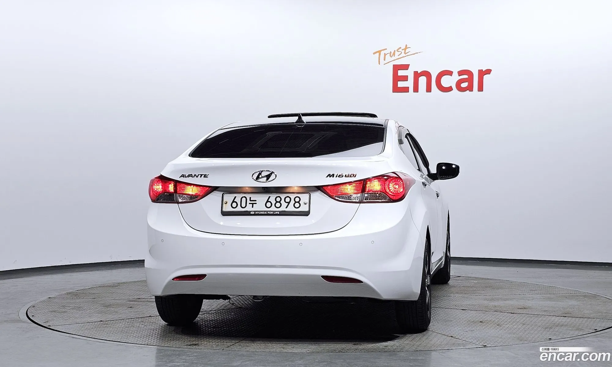 Hyundai Elantra MD 2012 — 18