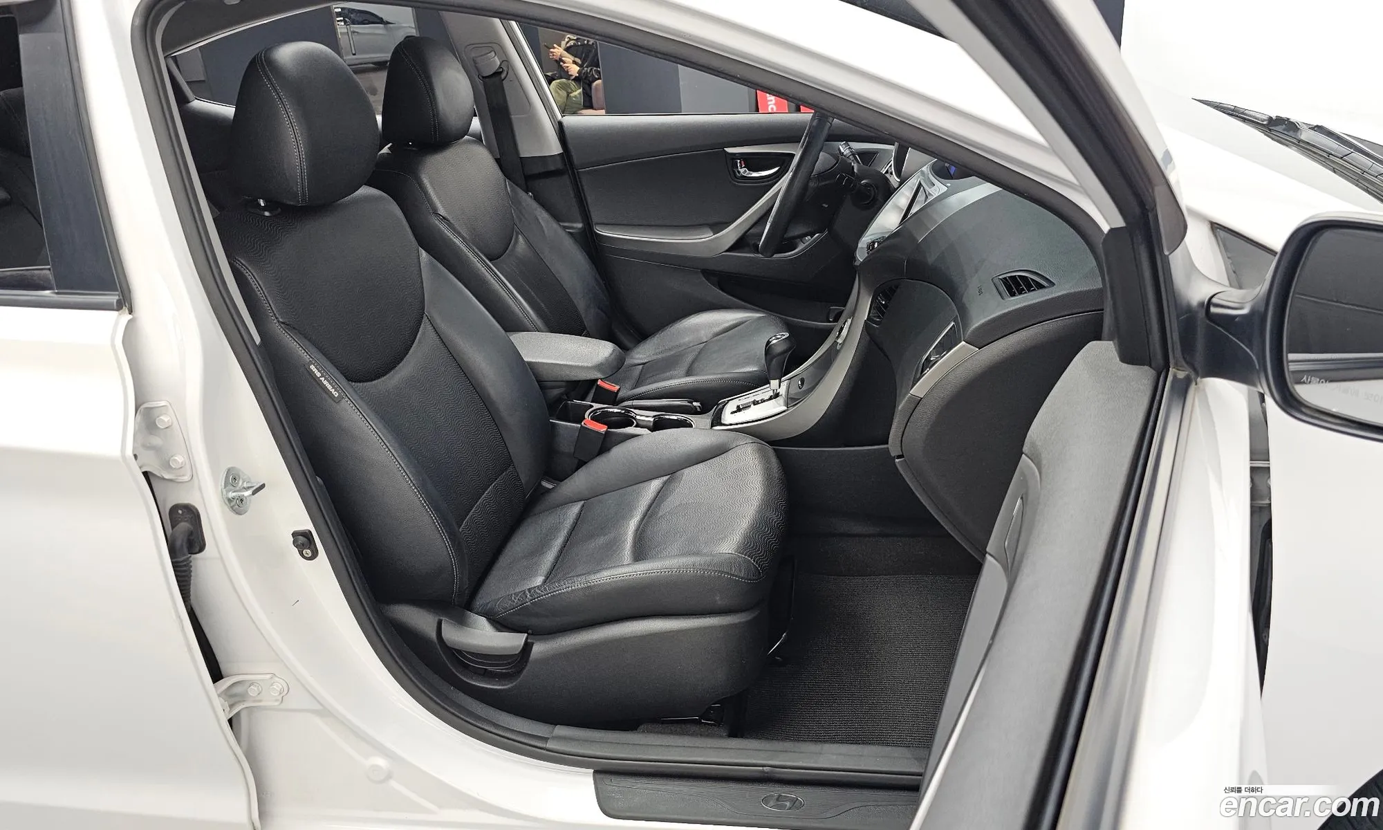 Hyundai Elantra MD 2012 — 20