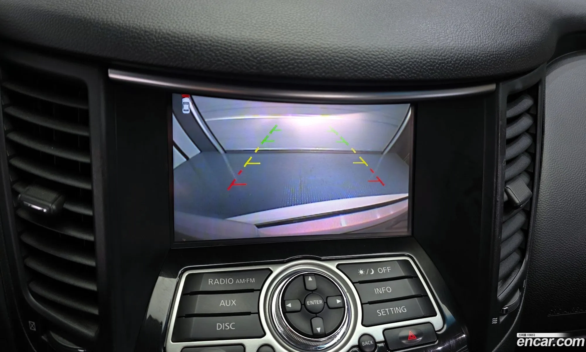 Infiniti QX70 2014 JNKDS18F2EM470006 — 19