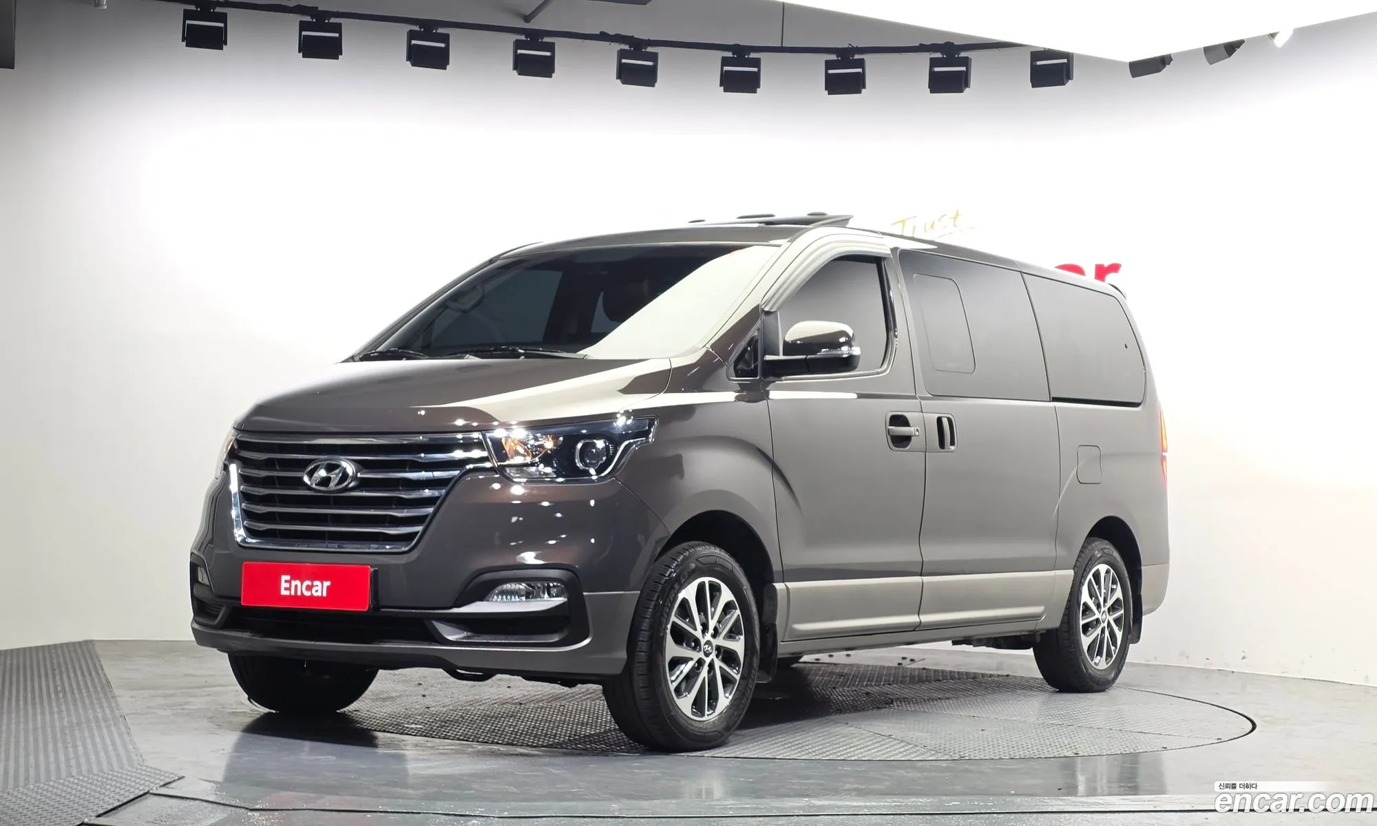 Hyundai Grand Starex 2020 — 6