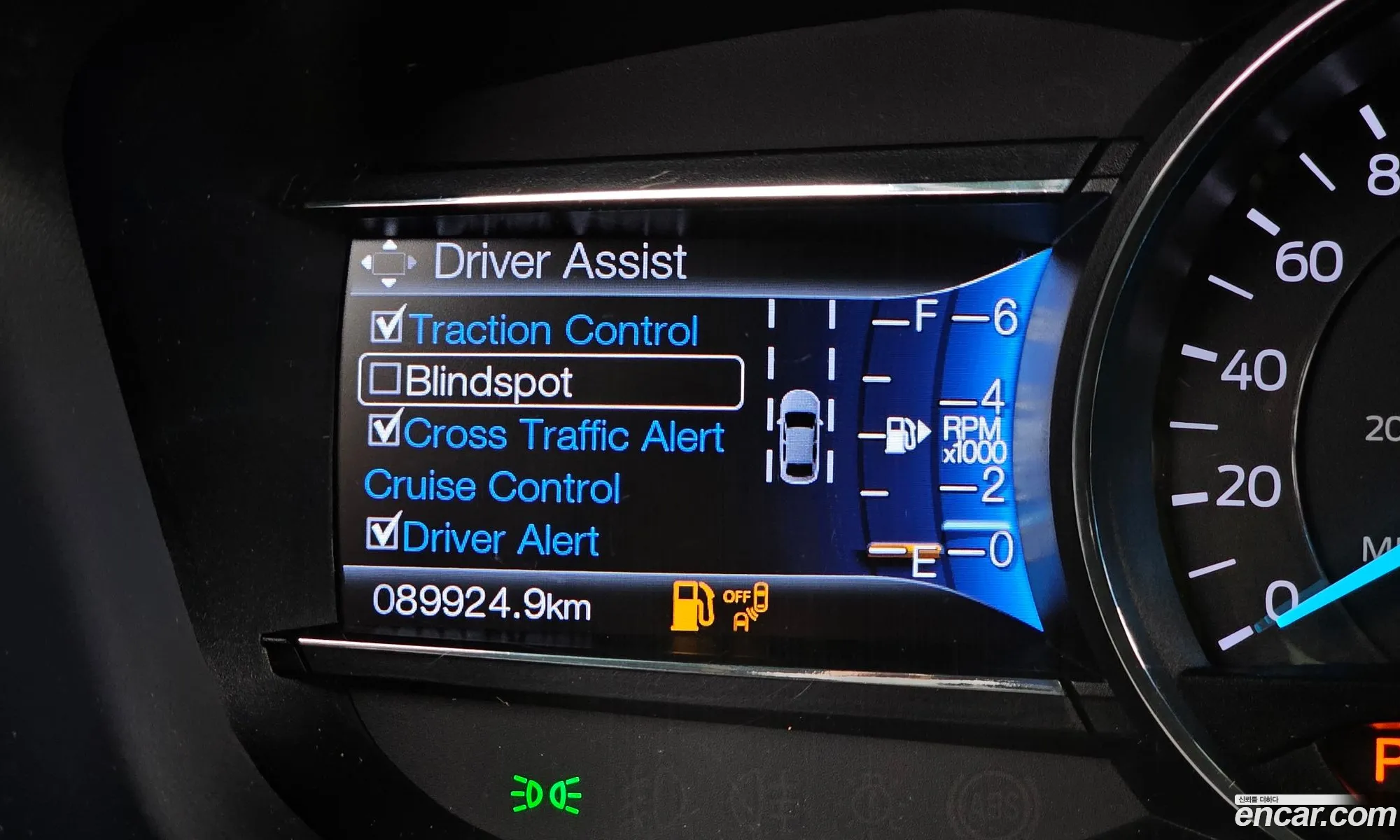 Ford Explorer 2016 1FM5K8FH6GGB90301 — 11