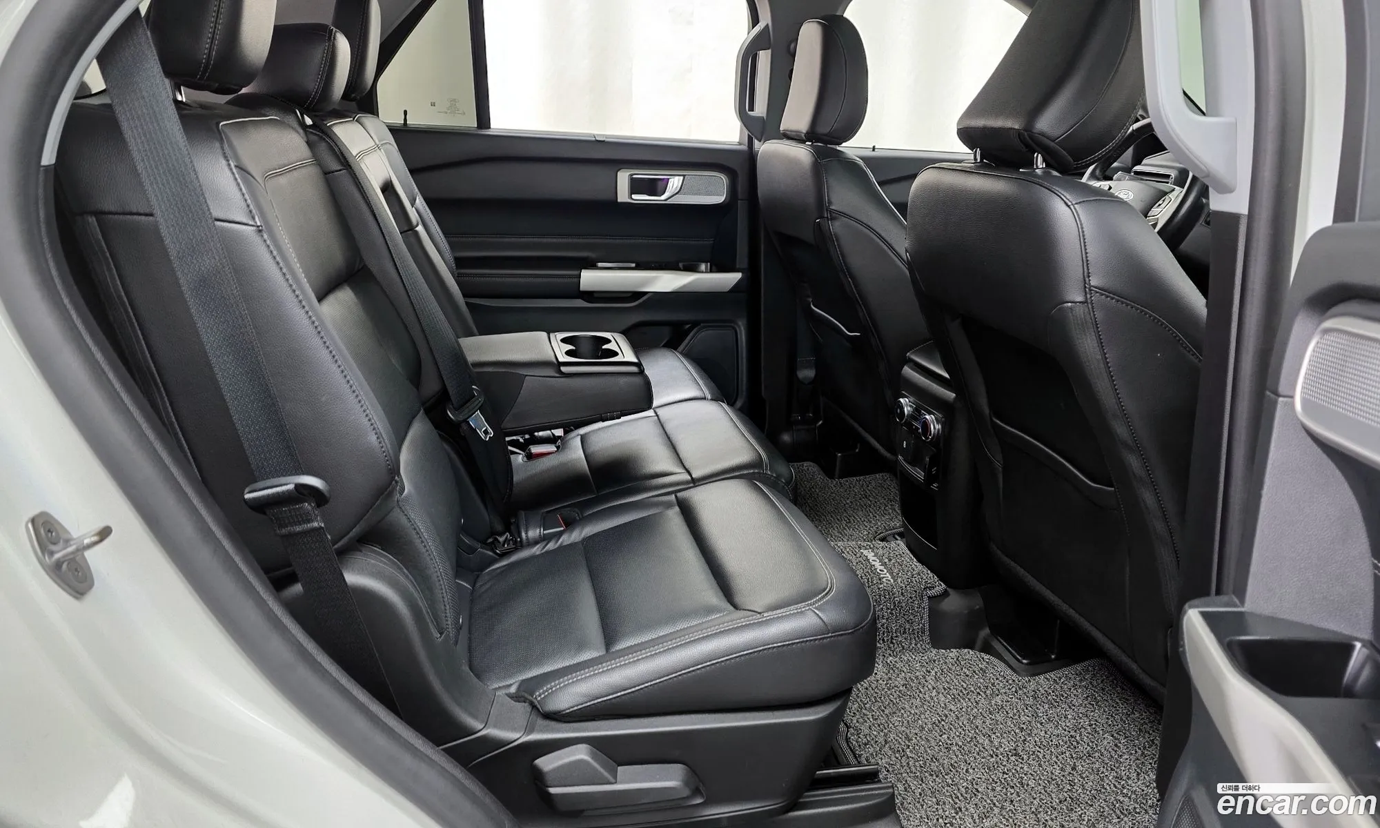 Ford Explorer 6th Gen 2021 1FMSK8FH8MGA09584 — 7