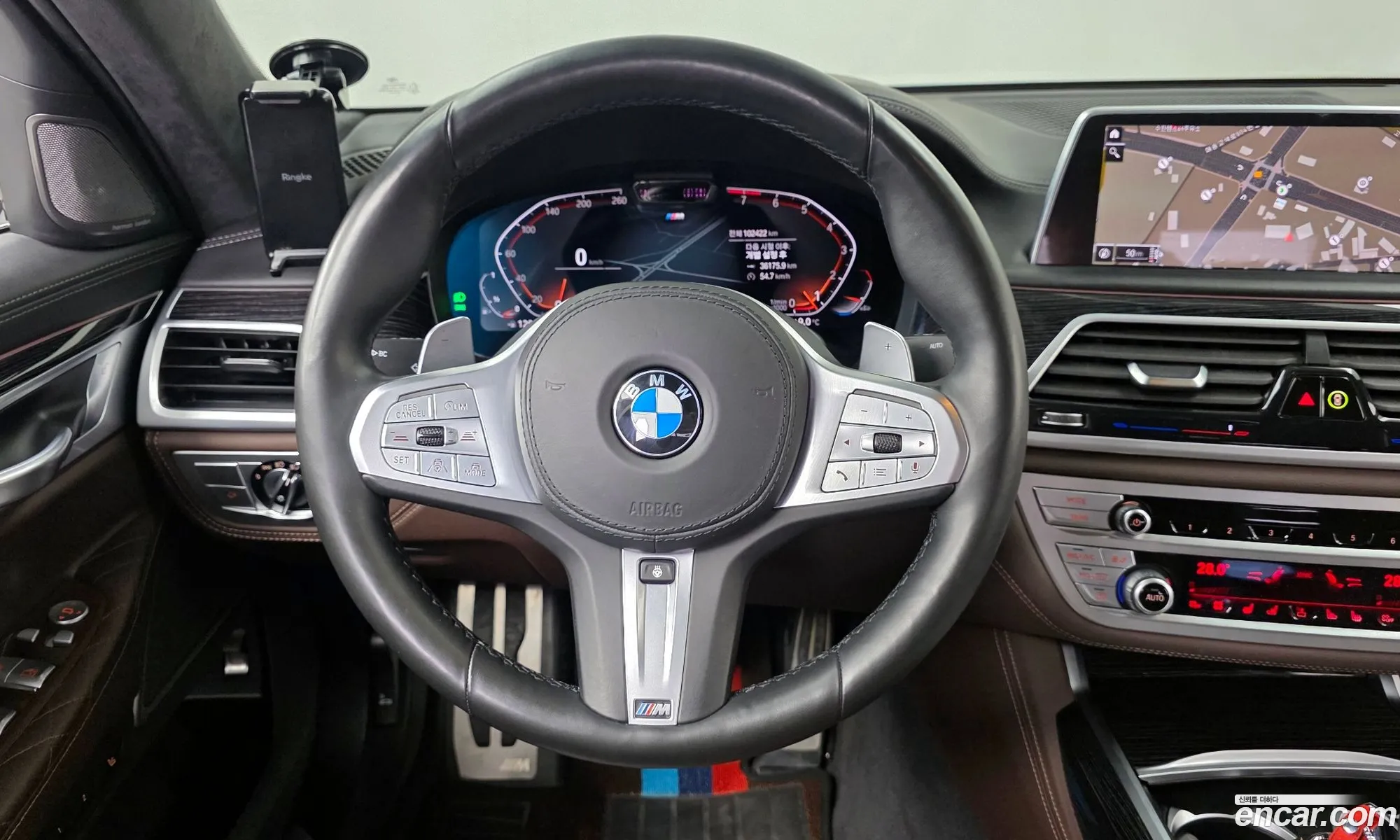 BMW 7 Series 2021 — 8