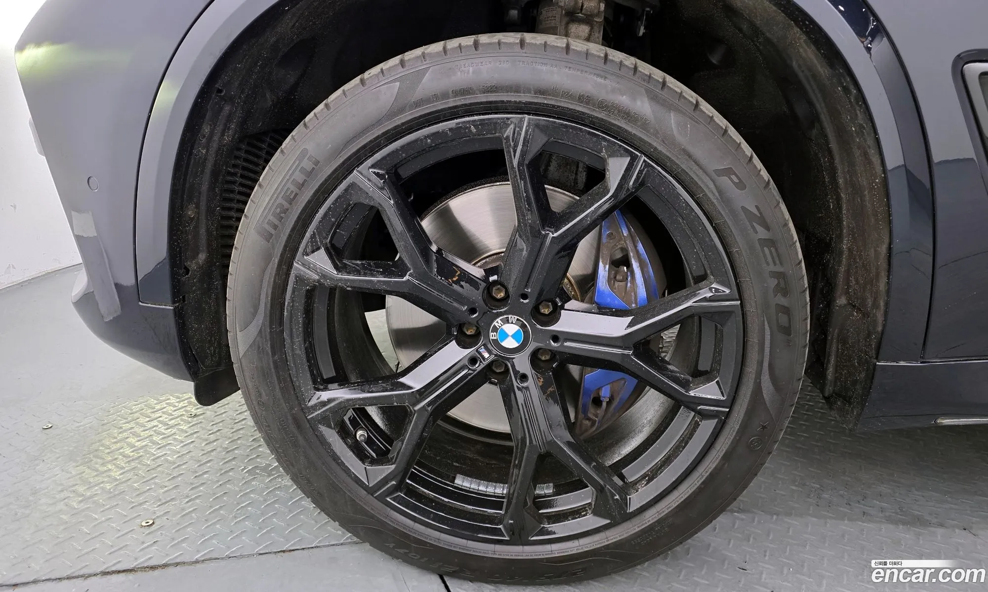 BMW X5 2021 — 11