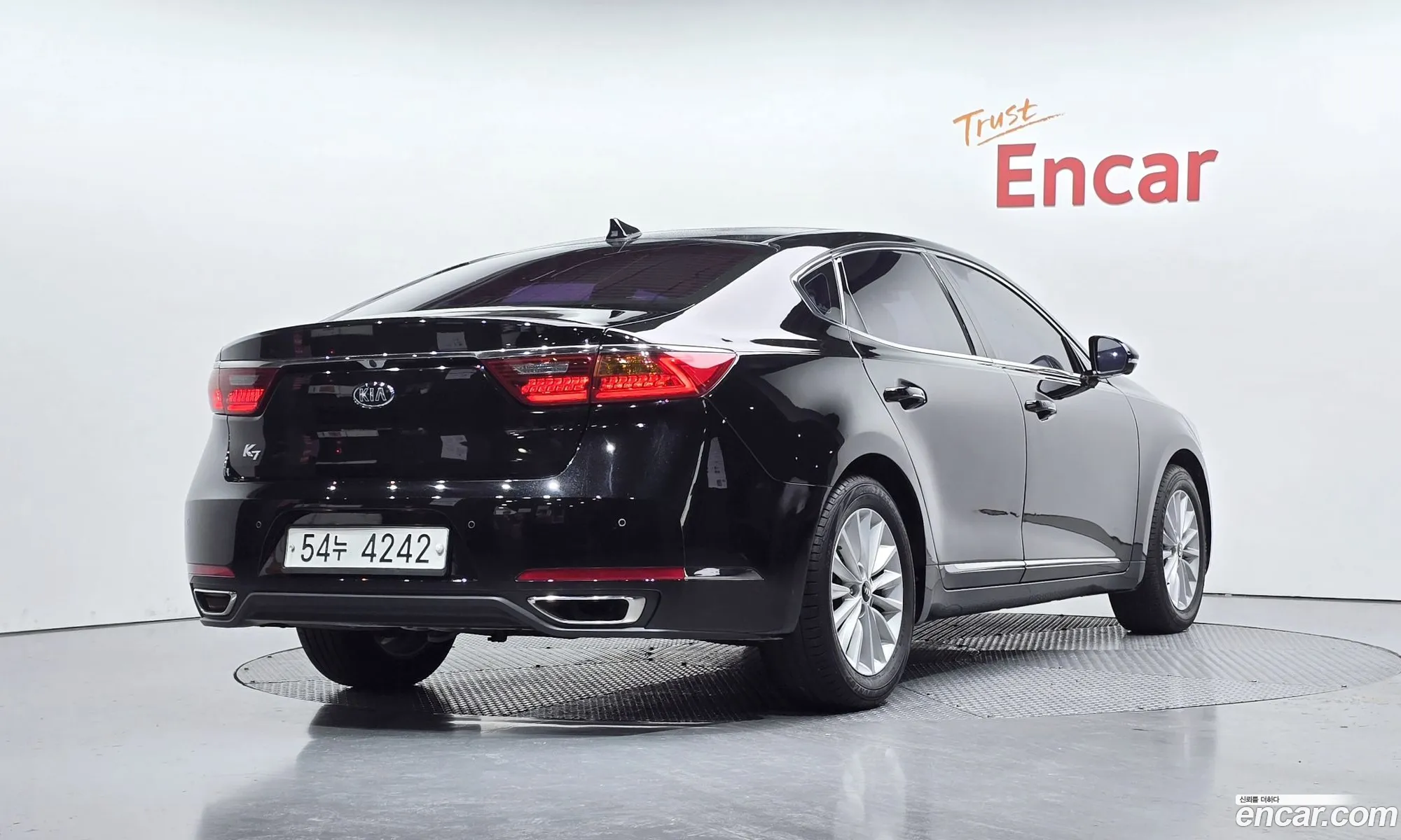 Kia K7 2016 — 2
