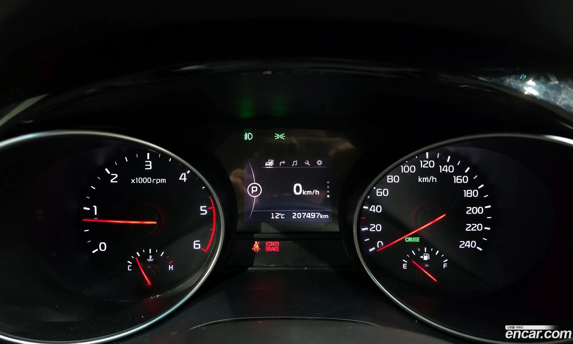 Kia Carnival 2014 — 12