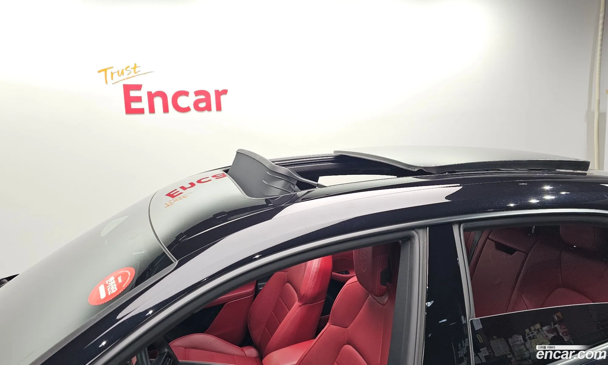 Porsche Macan EV 2025 WP1AA2XA9SL000474 — 14
