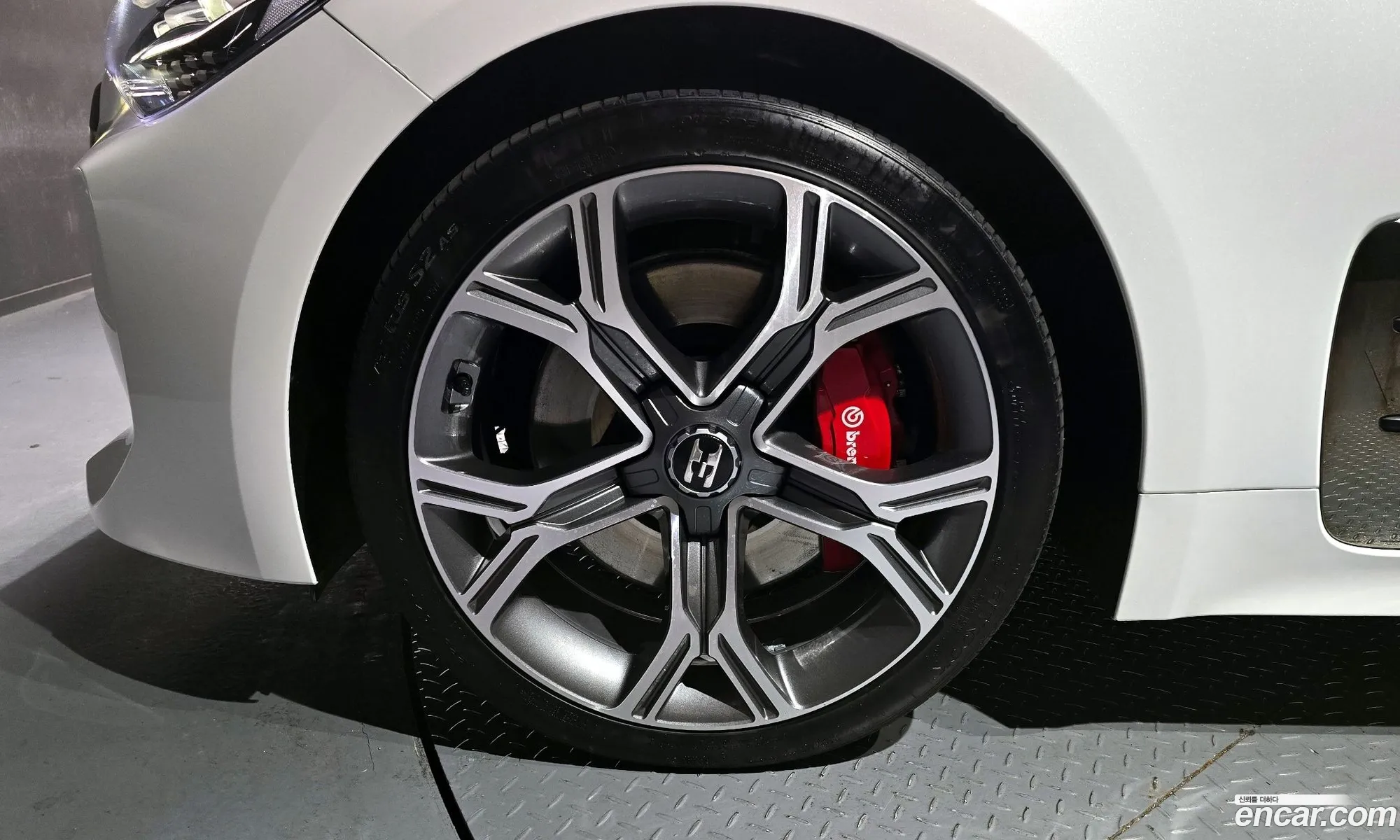 Kia Stinger 2020 — 11