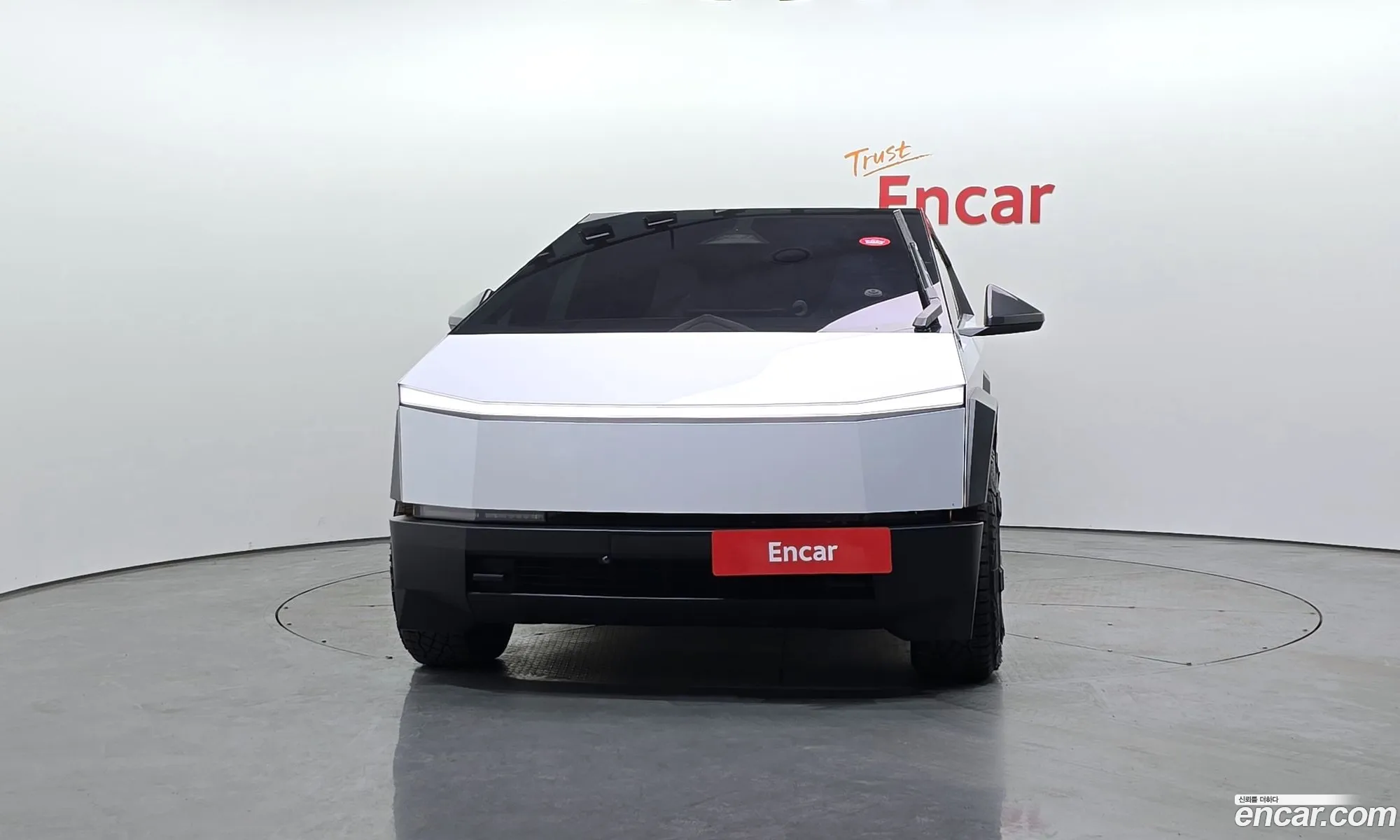 Tesla Cybertruck 2024 11111111111111111 — 11
