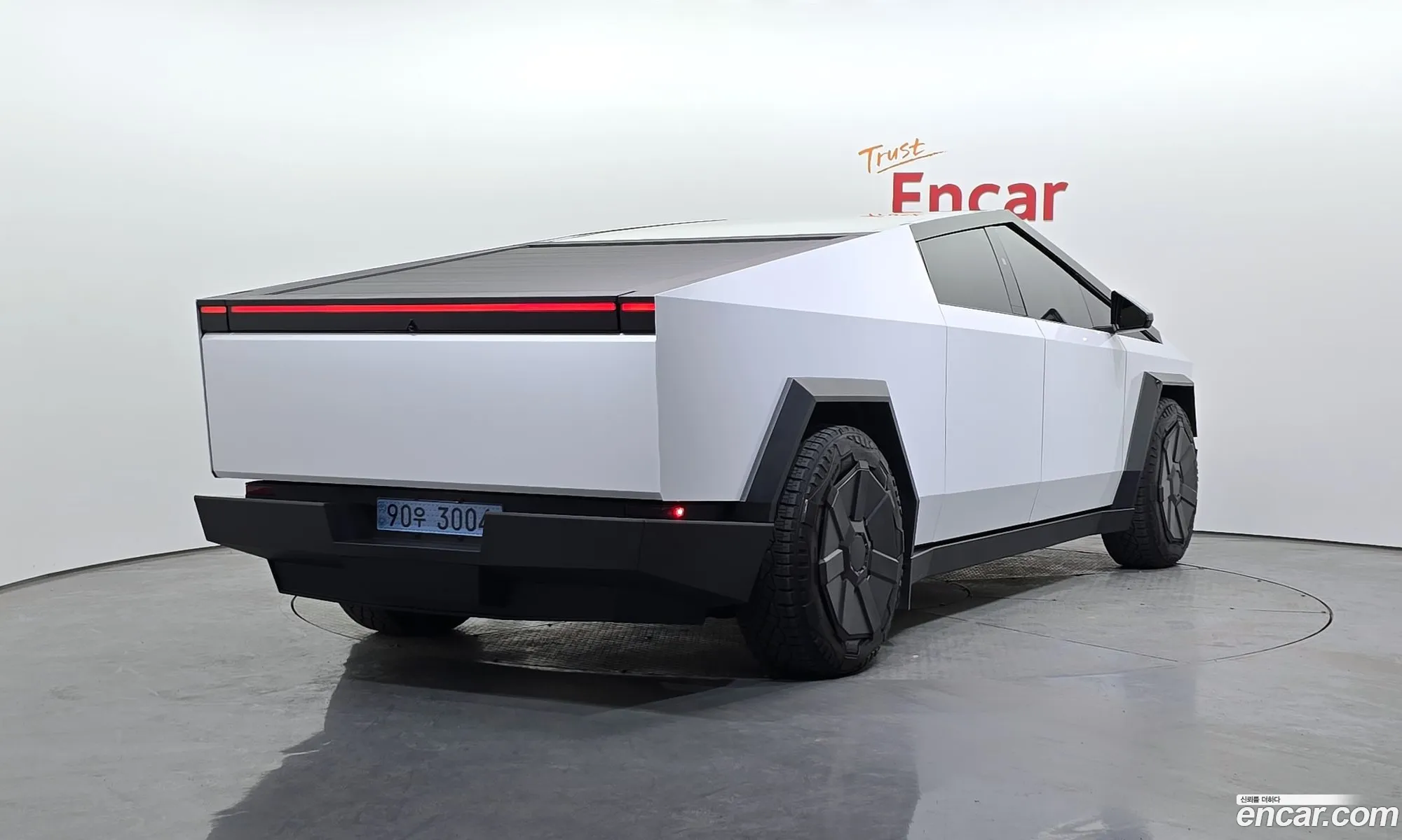 Tesla Cybertruck 2024 11111111111111111 — 8