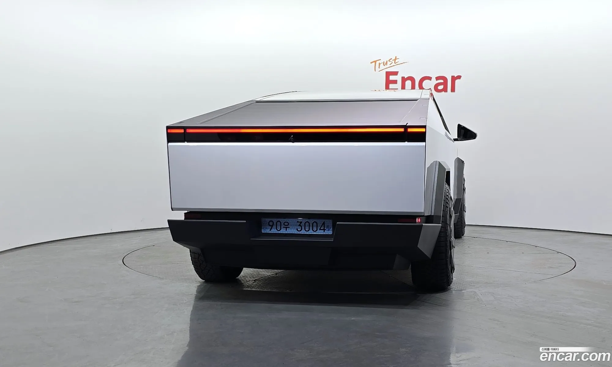 Tesla Cybertruck 2024 11111111111111111 — 12