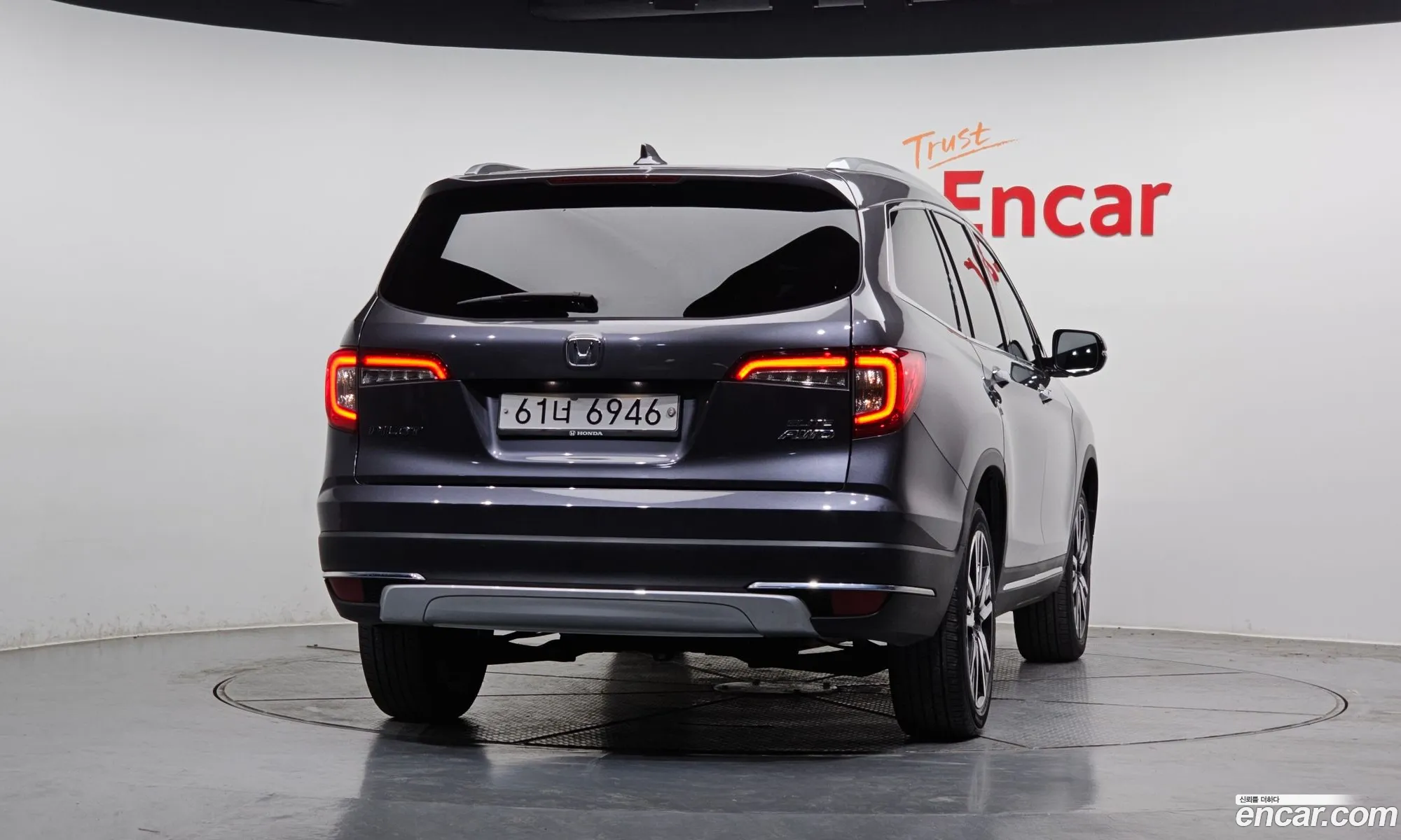 Honda Pilot 2018 5FNYF6800KB200013 — 18