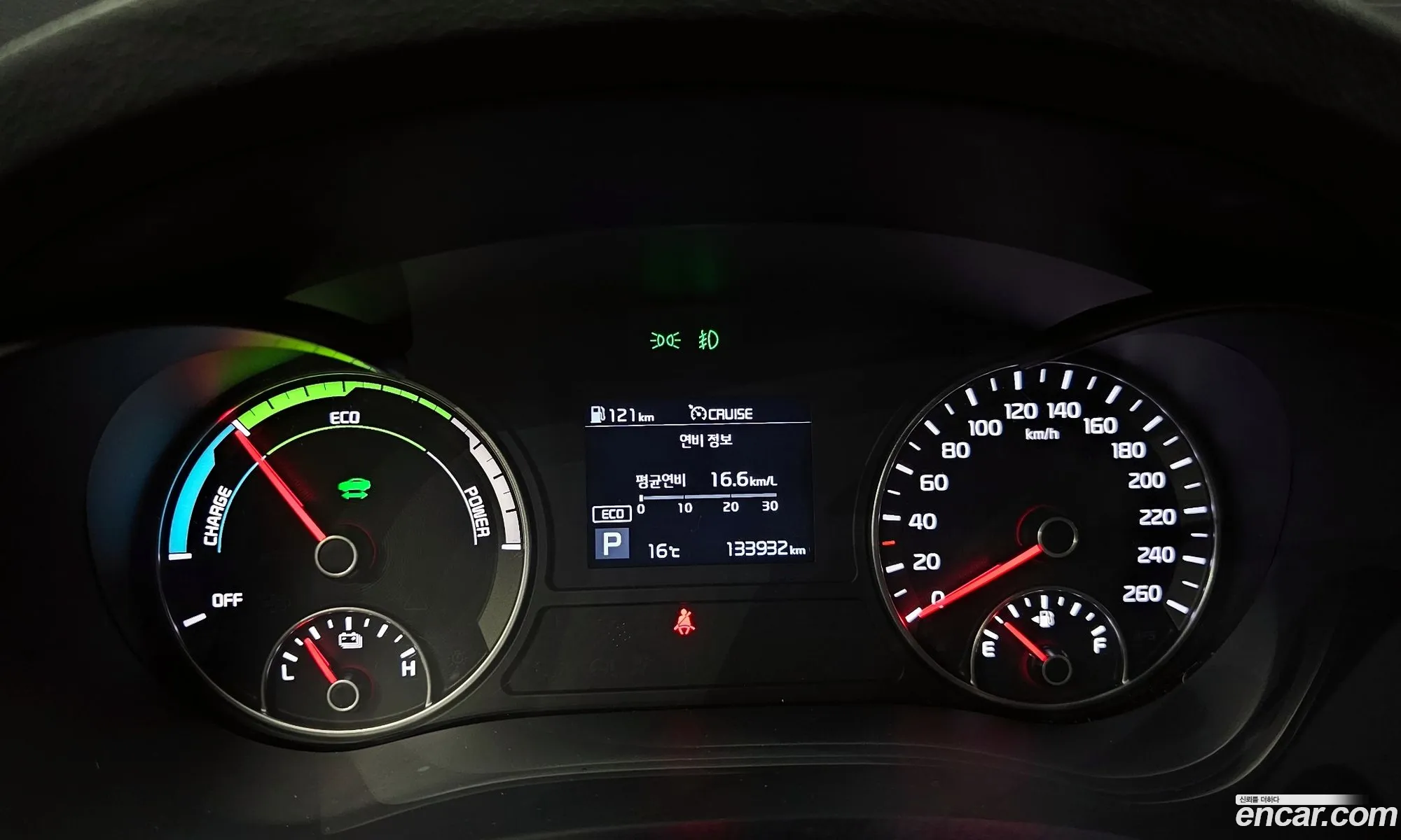 Kia K5 Hybrid 2018 — 17