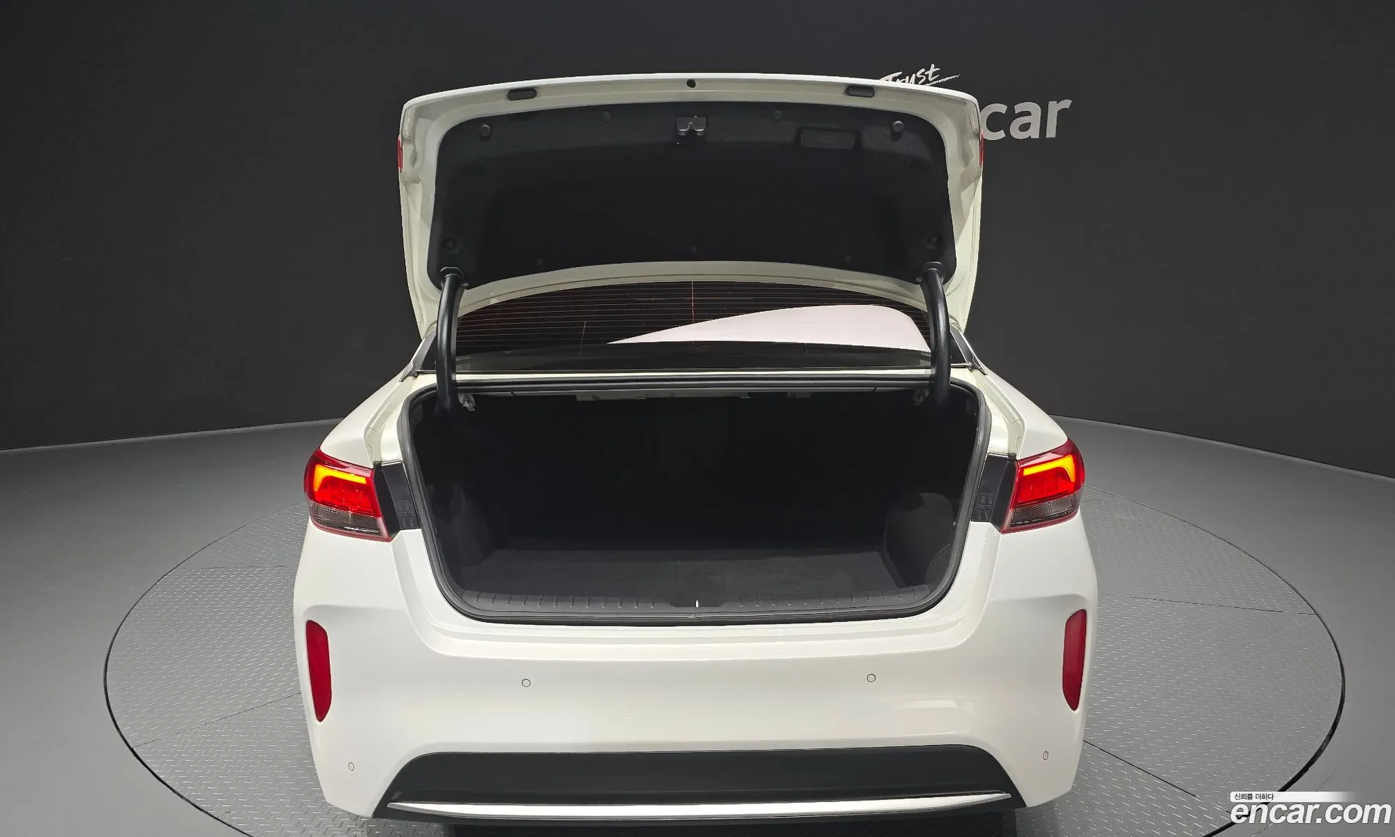 Kia K5 Hybrid 2018 — 15