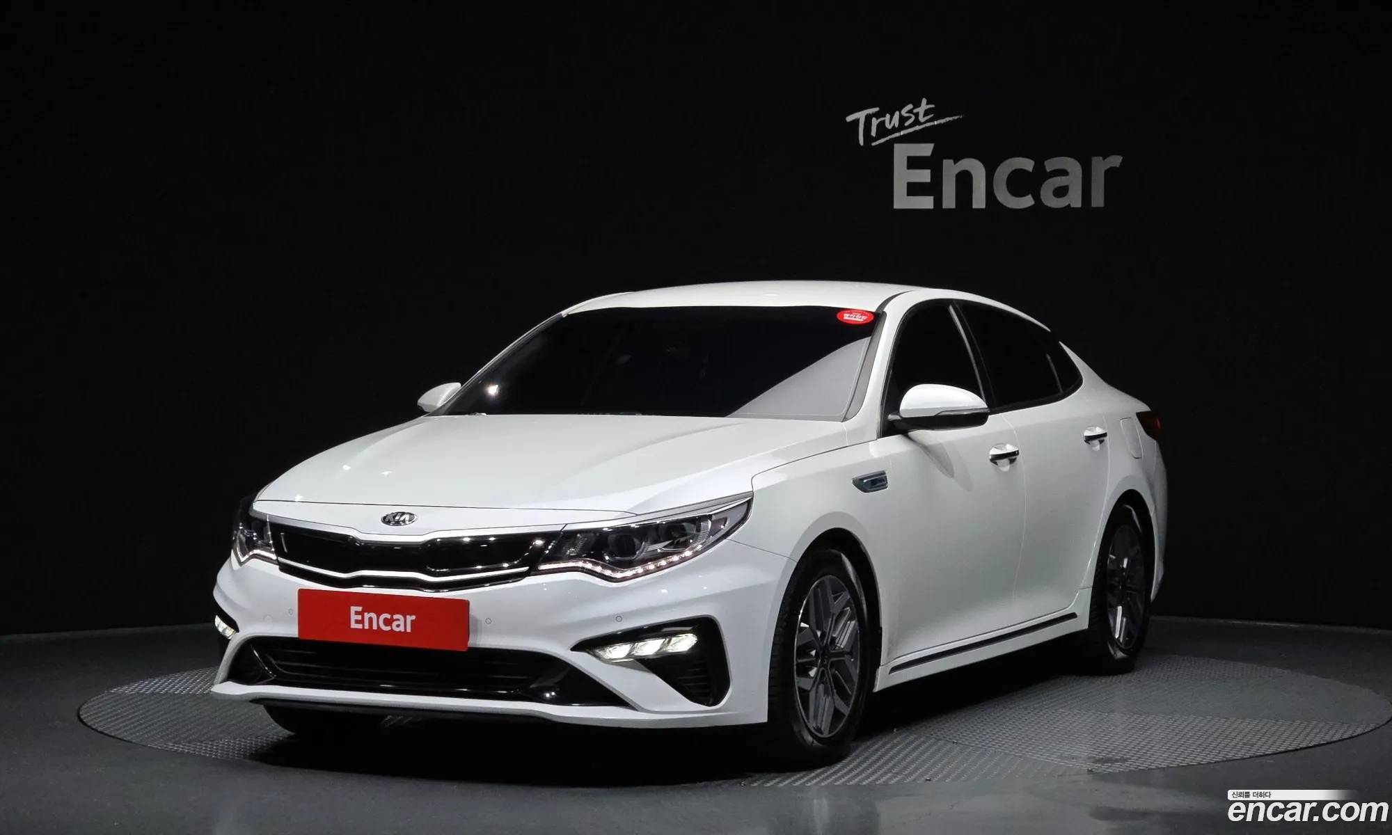 Kia K5 Hybrid 2018 — 16