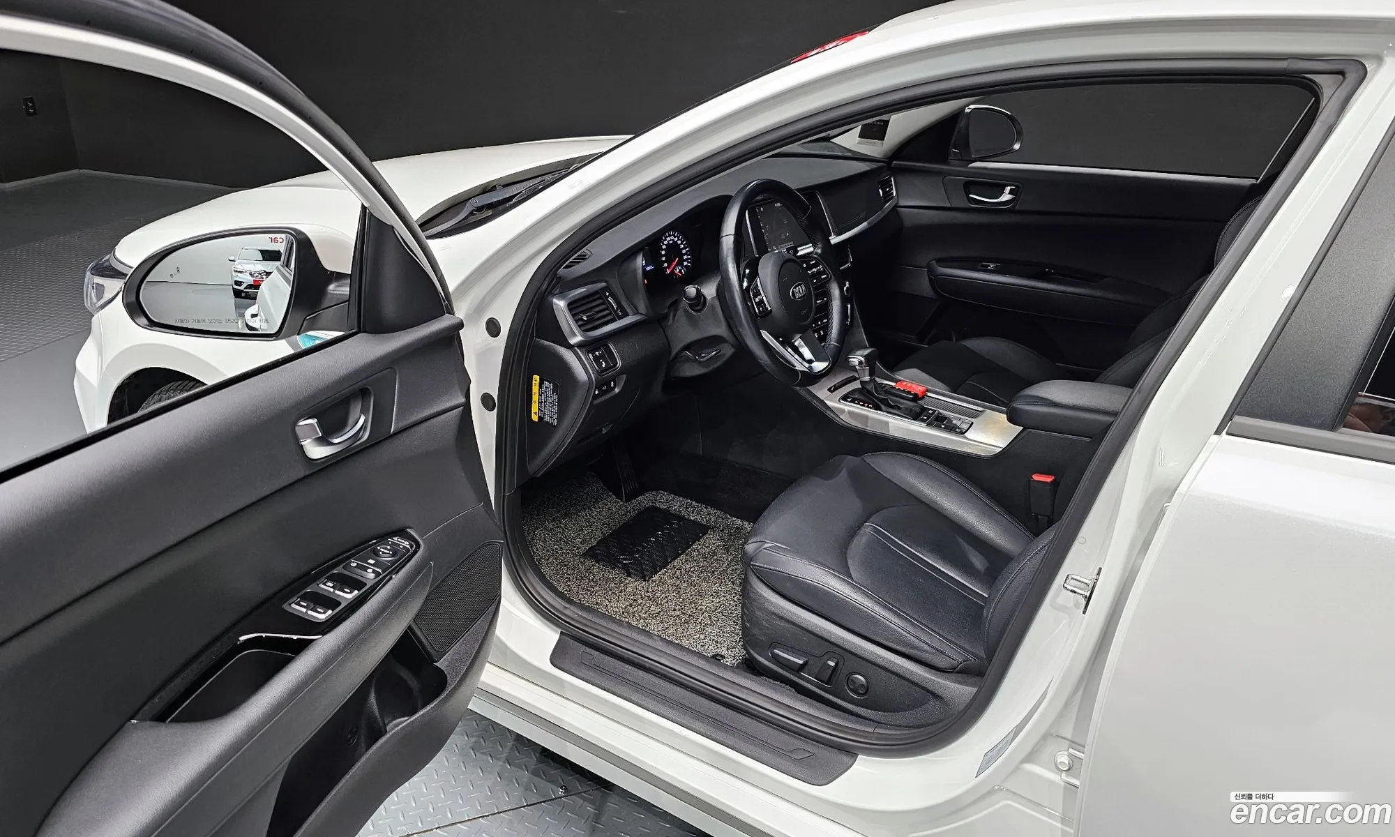 Kia K5 Hybrid 2018 — 18