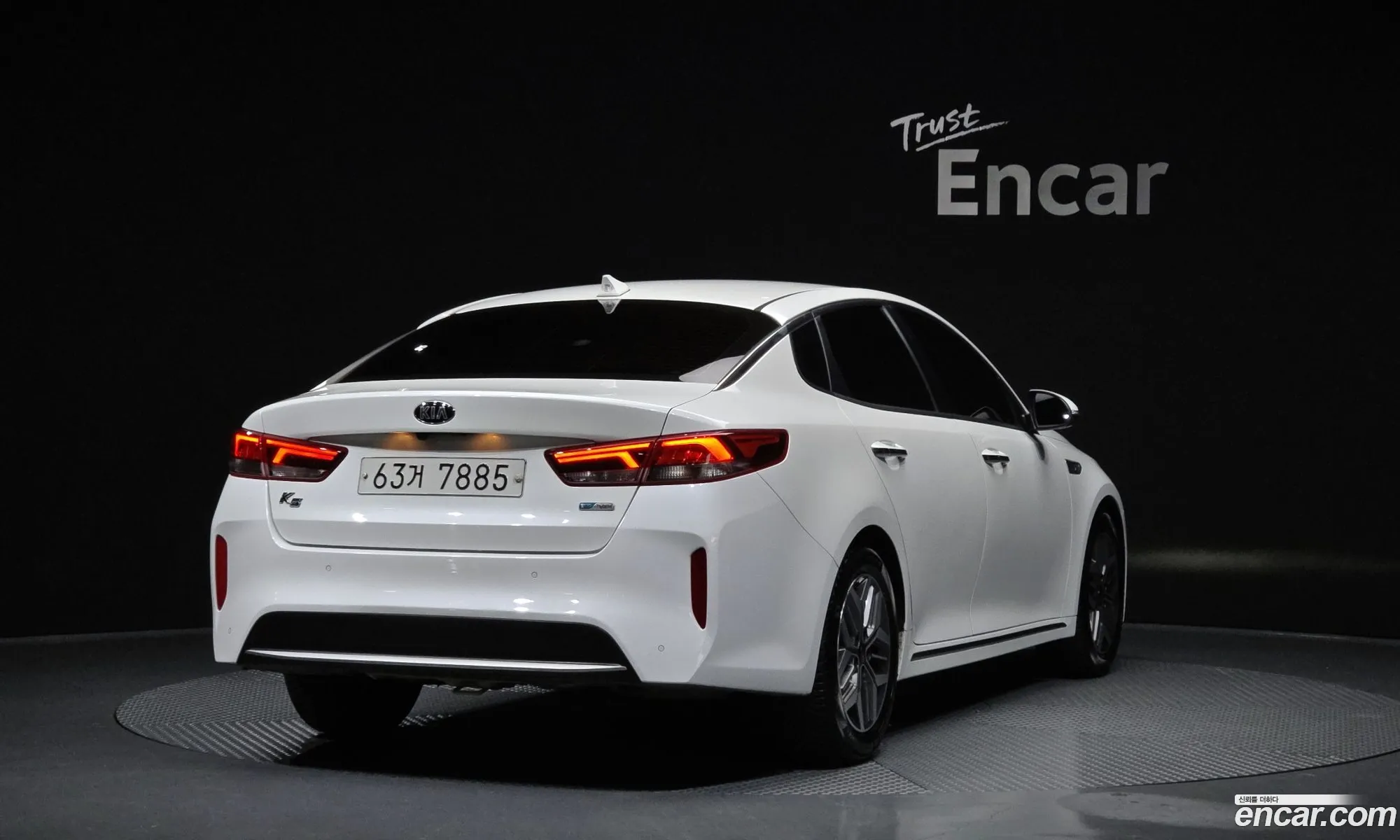 Kia K5 Hybrid 2018 — 7