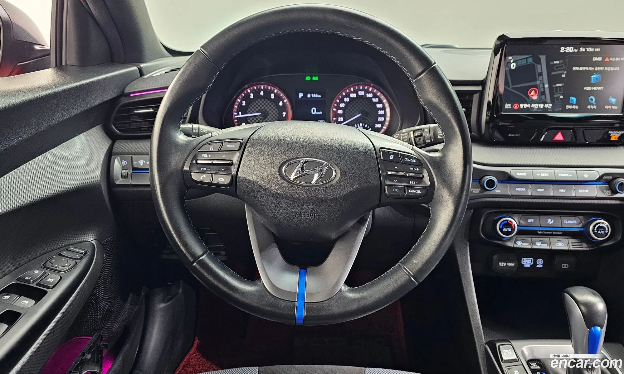 Hyundai Veloster 2018 — 18