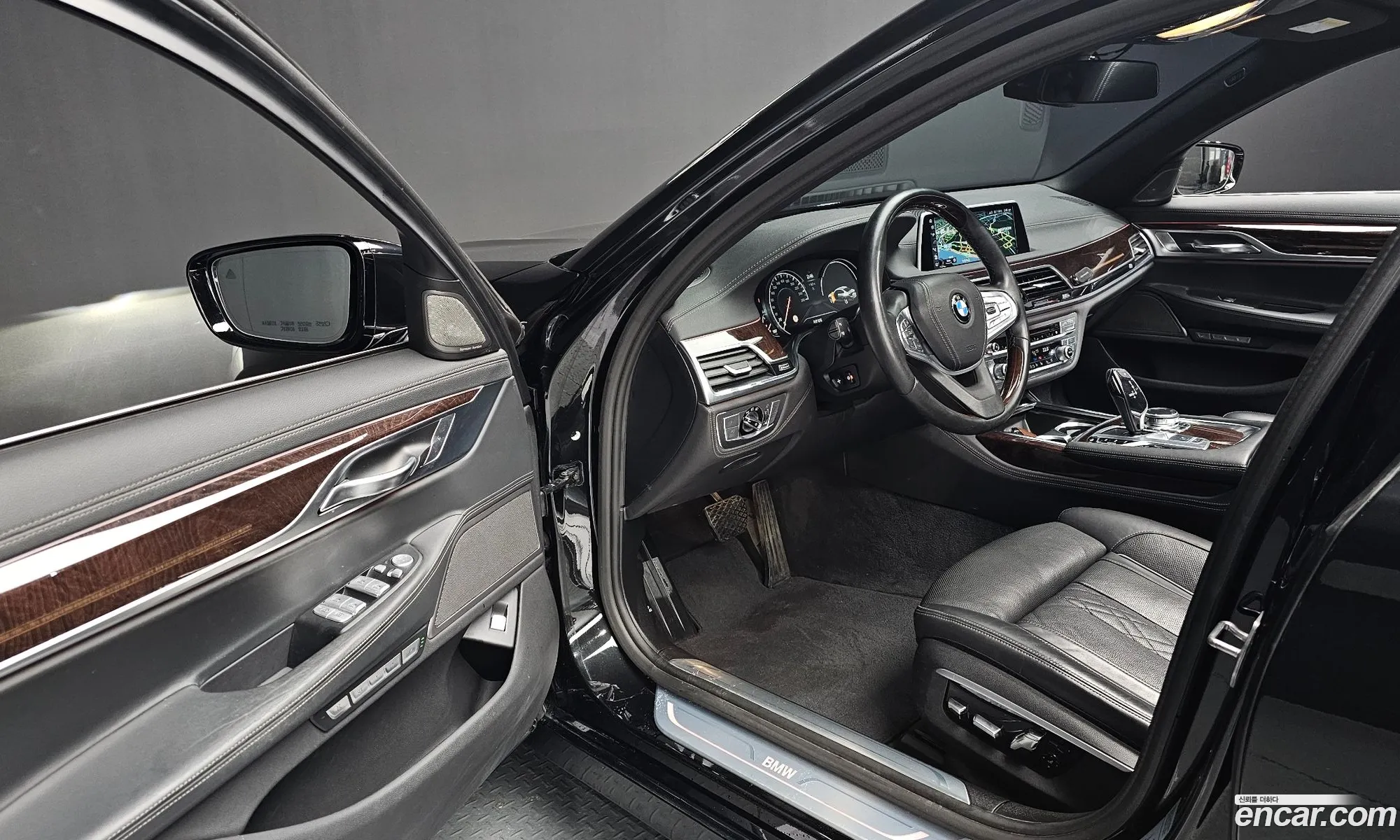 BMW 7 Series 2016 WBA7C4108GG526046 — 12